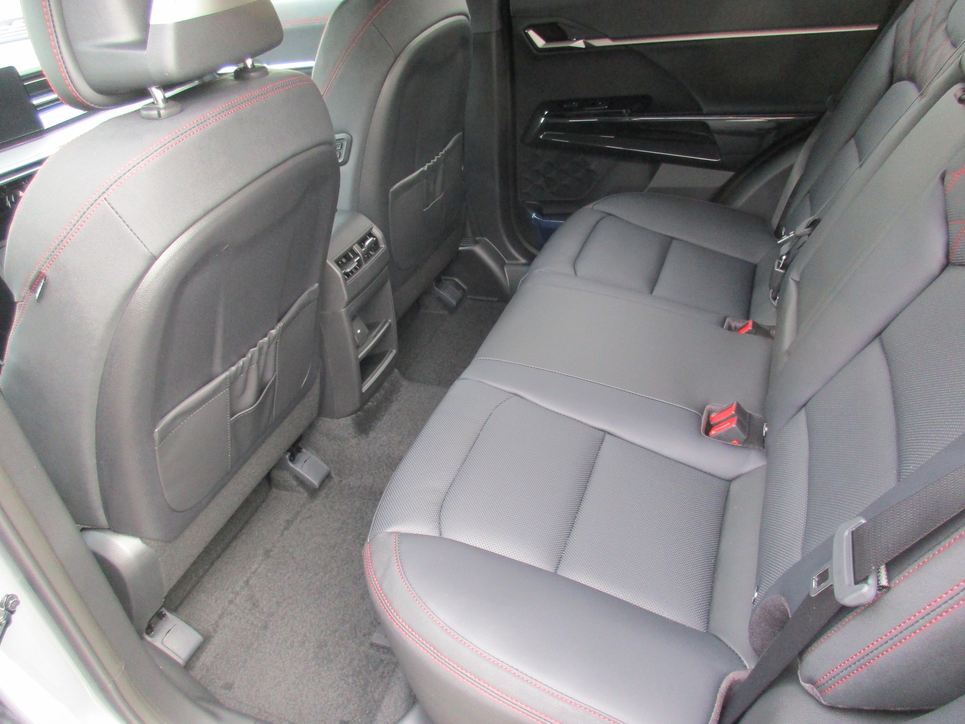 KGM-SsangYong Actyon 1.5 T GDI Hybrid Titanium Automat-image-5