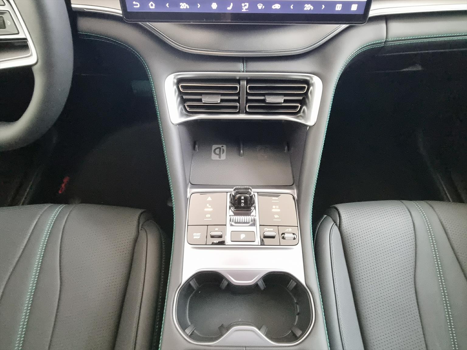 BYD Seal U DM-i Boost FWD-image-9