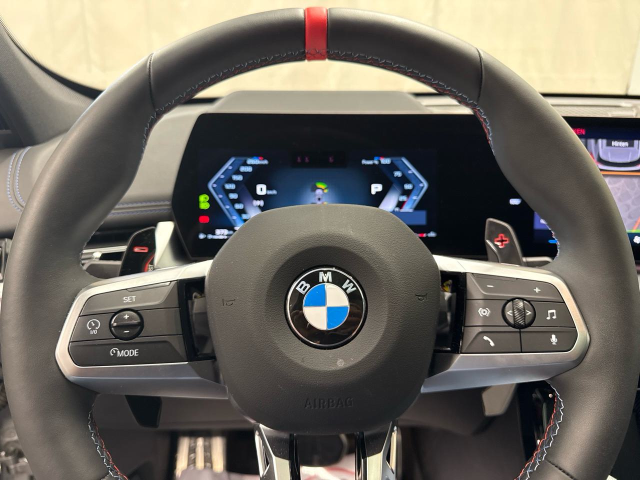 BMW X1 xDrive M35i-image-11