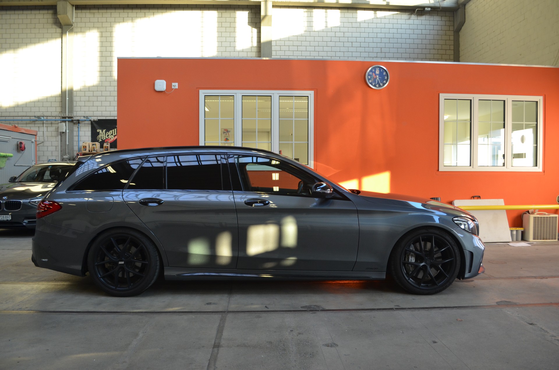 MERCEDES-BENZ C 43 AMG 4Matic 9G-Tronic-image-3