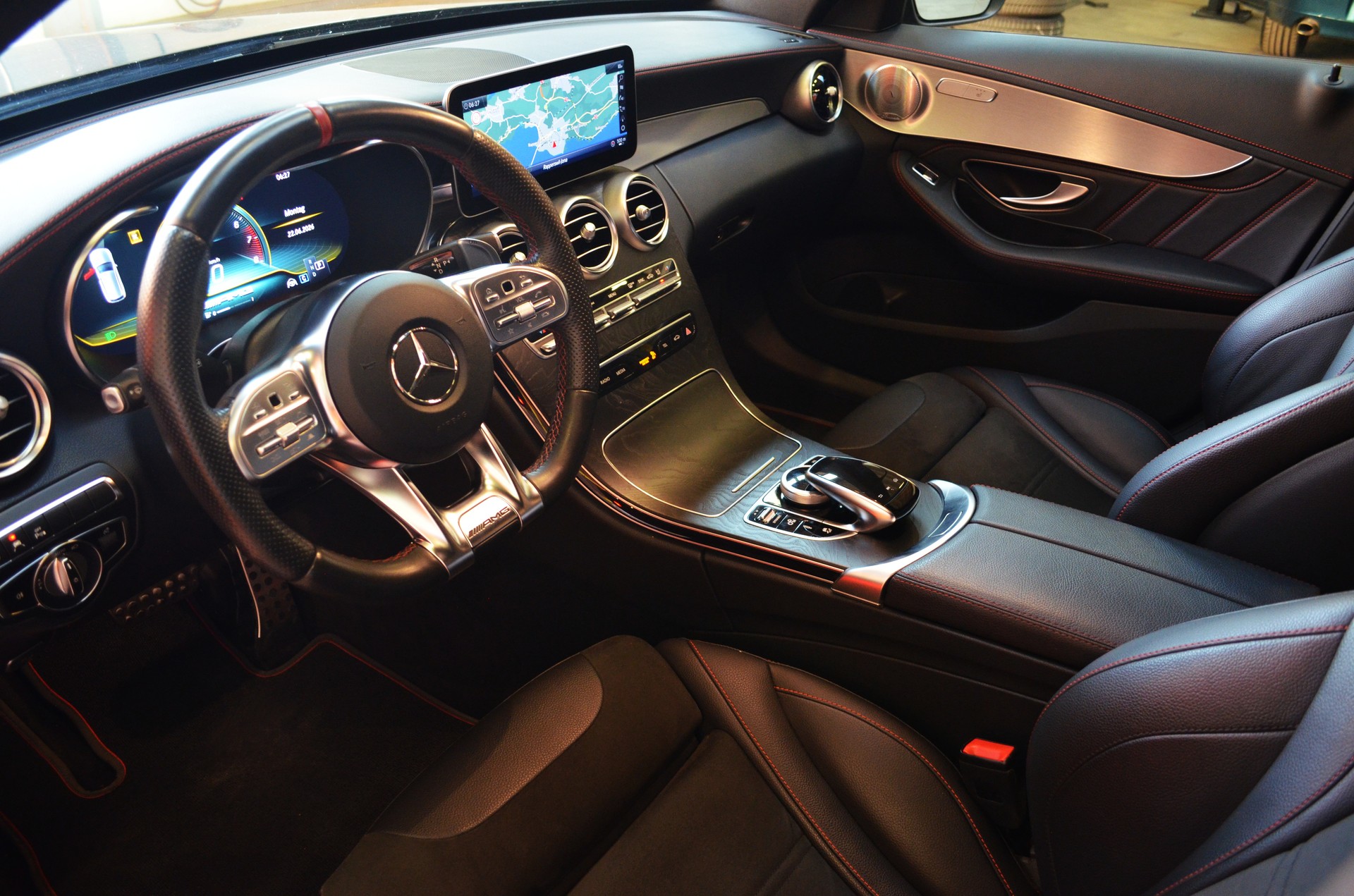 MERCEDES-BENZ C 43 AMG 4Matic 9G-Tronic-image-7