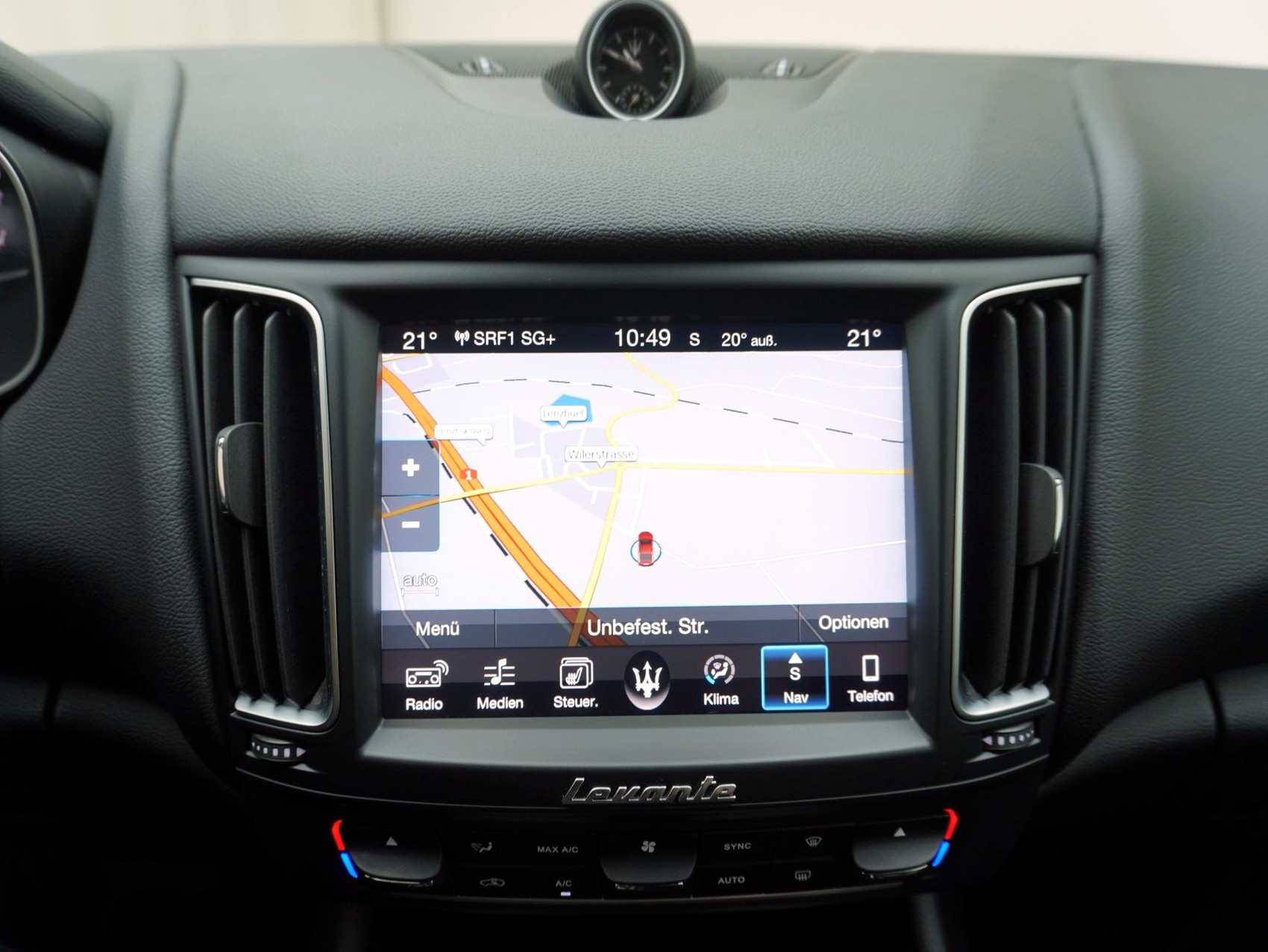 MASERATI Levante 3.0 V6 D-image-18