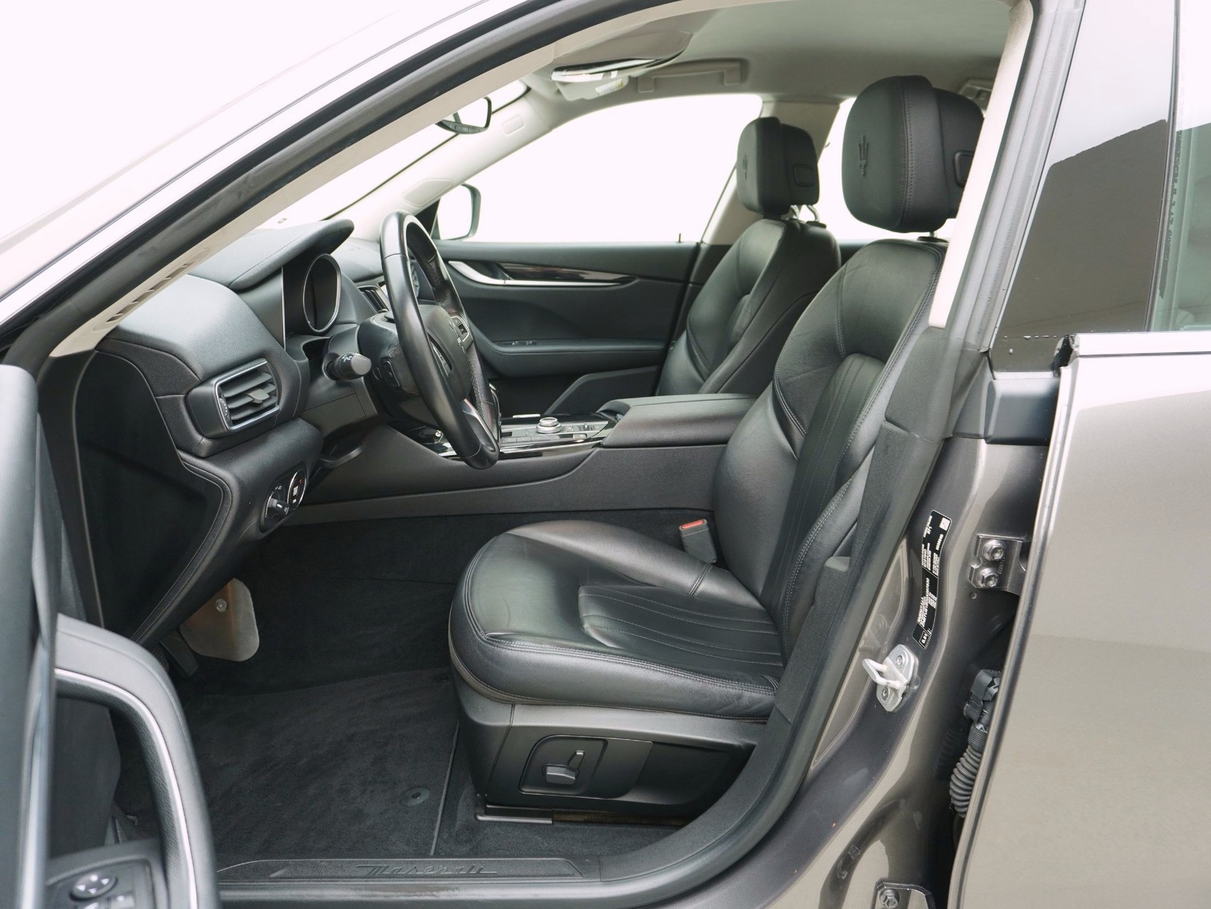 MASERATI Levante 3.0 V6 D-image-7