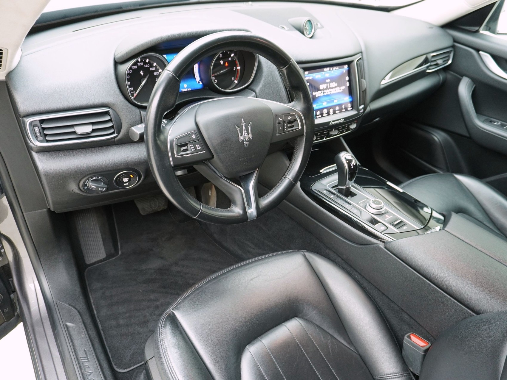 MASERATI Levante 3.0 V6 D-image-8