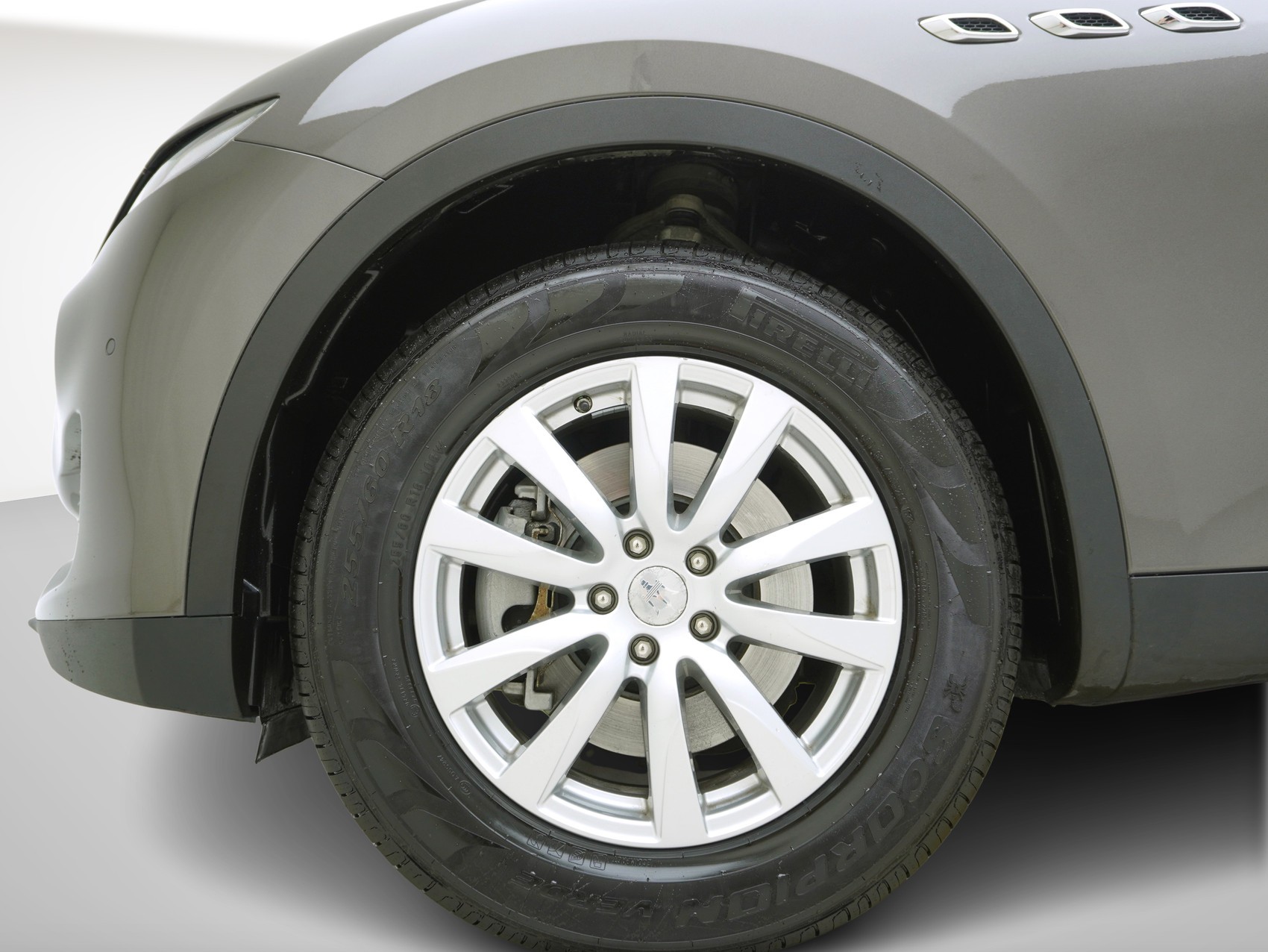 MASERATI Levante 3.0 V6 D-image-6