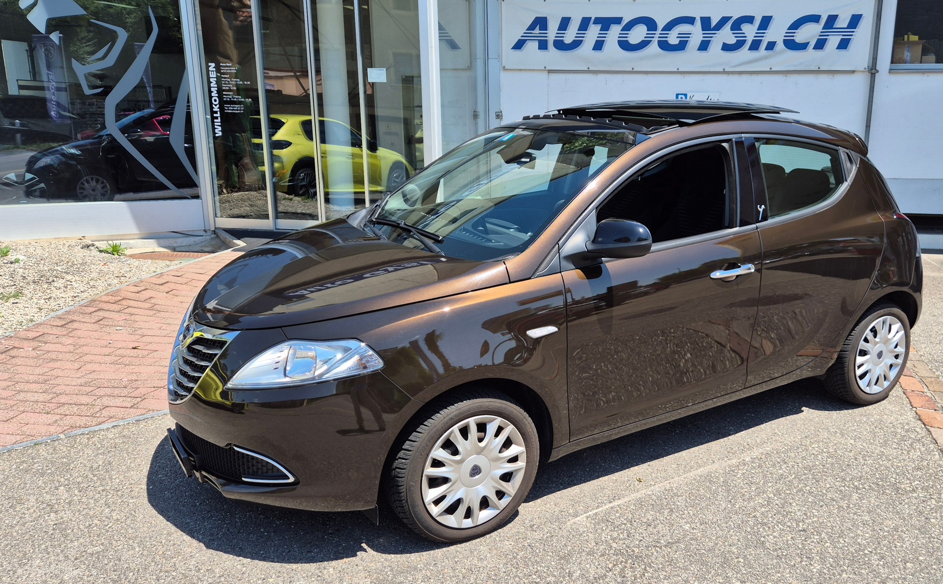 LANCIA Ypsilon Platinum Automat mit MFK-image-9