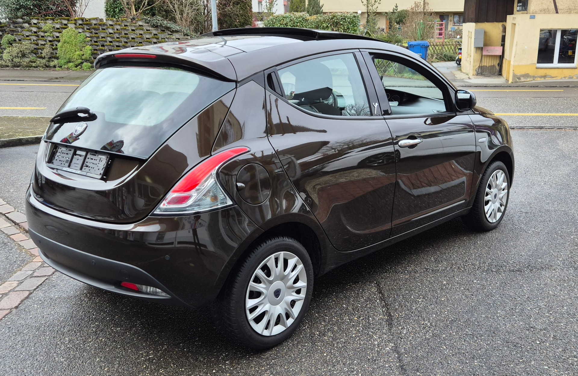 LANCIA Ypsilon Platinum Automat mit MFK-image-2