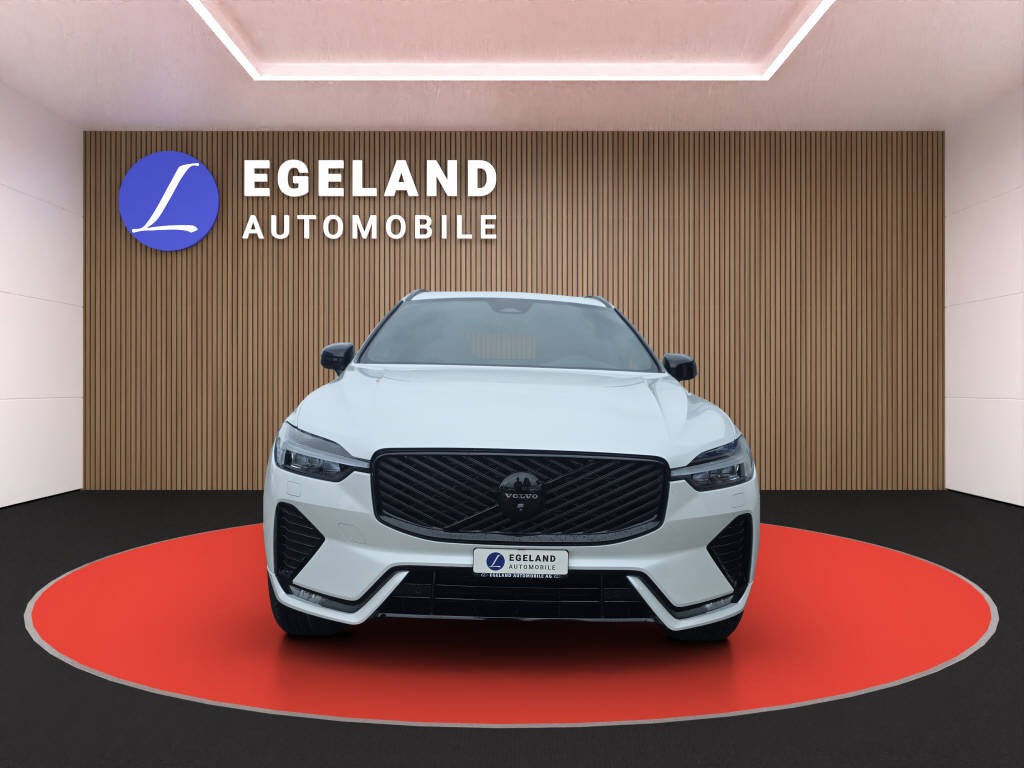 VOLVO XC60 2.0 B5 MH Plus Black Edition AWD-image-2