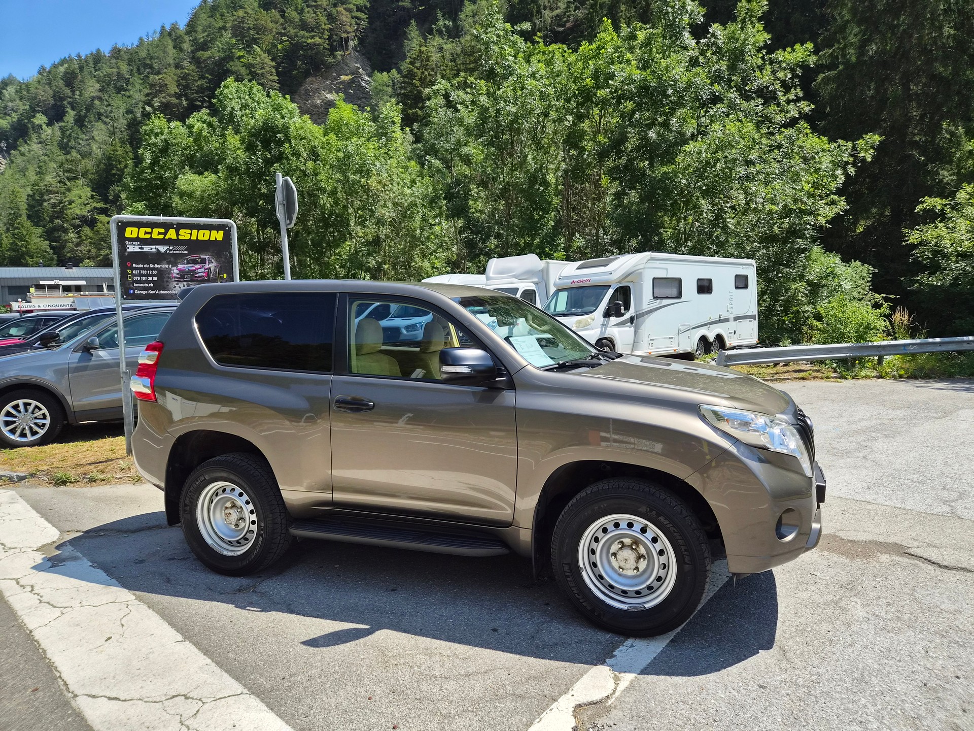 TOYOTA Land Cruiser 3.0 TD Terra Automatic-image-1