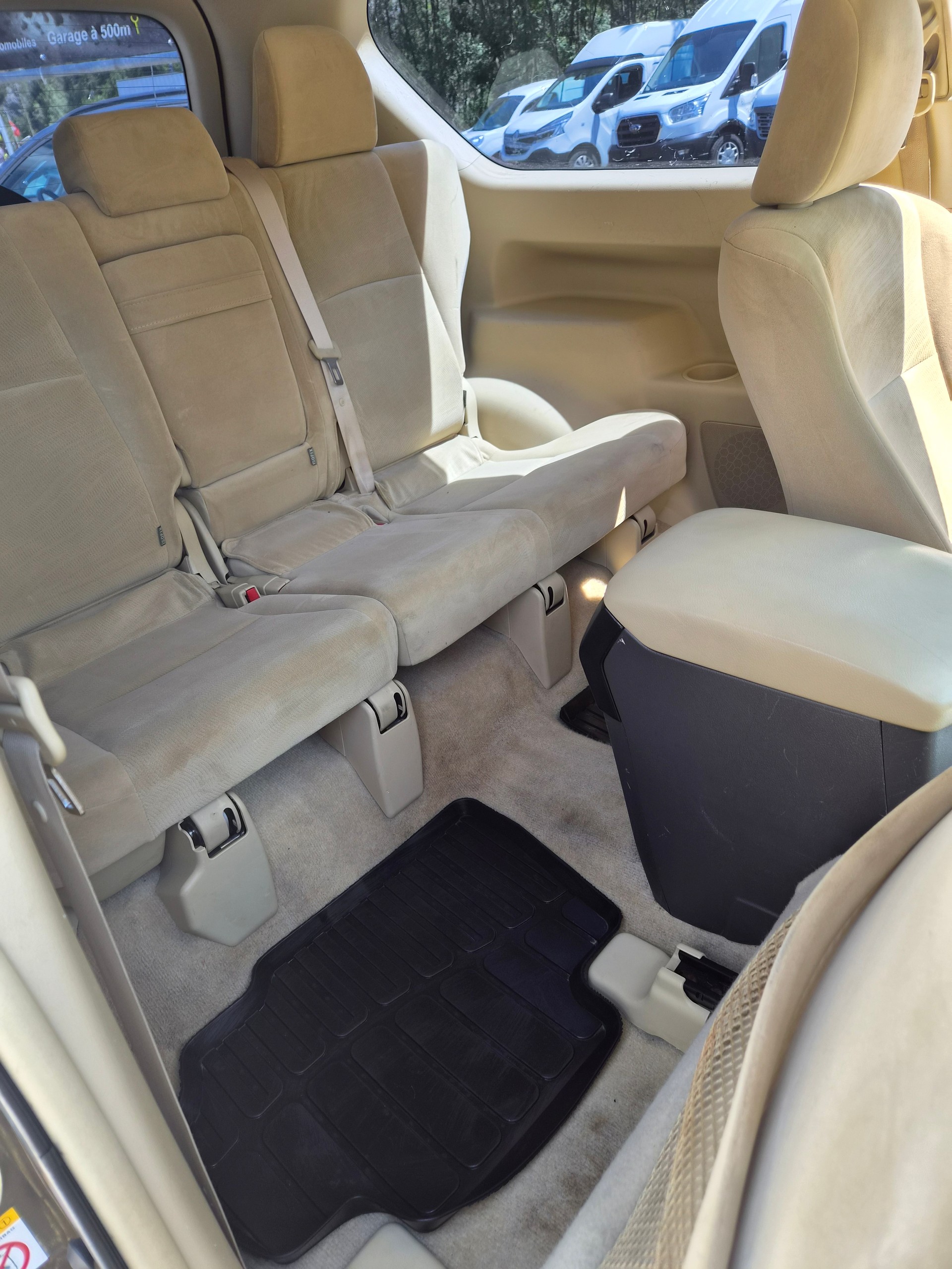 TOYOTA Land Cruiser 3.0 TD Terra Automatic-image-8