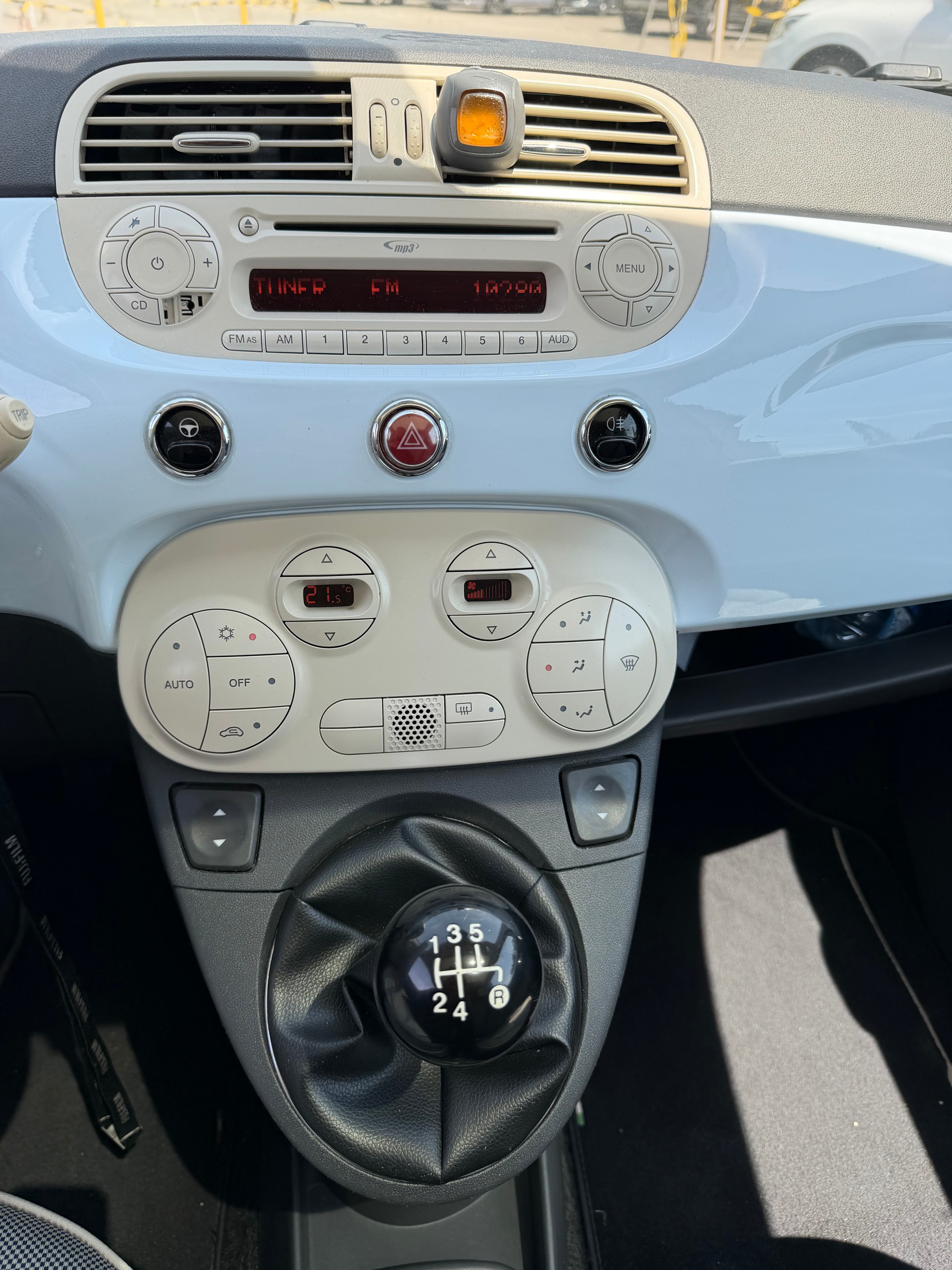 FIAT 500 1.3 JTD Lounge-image-11