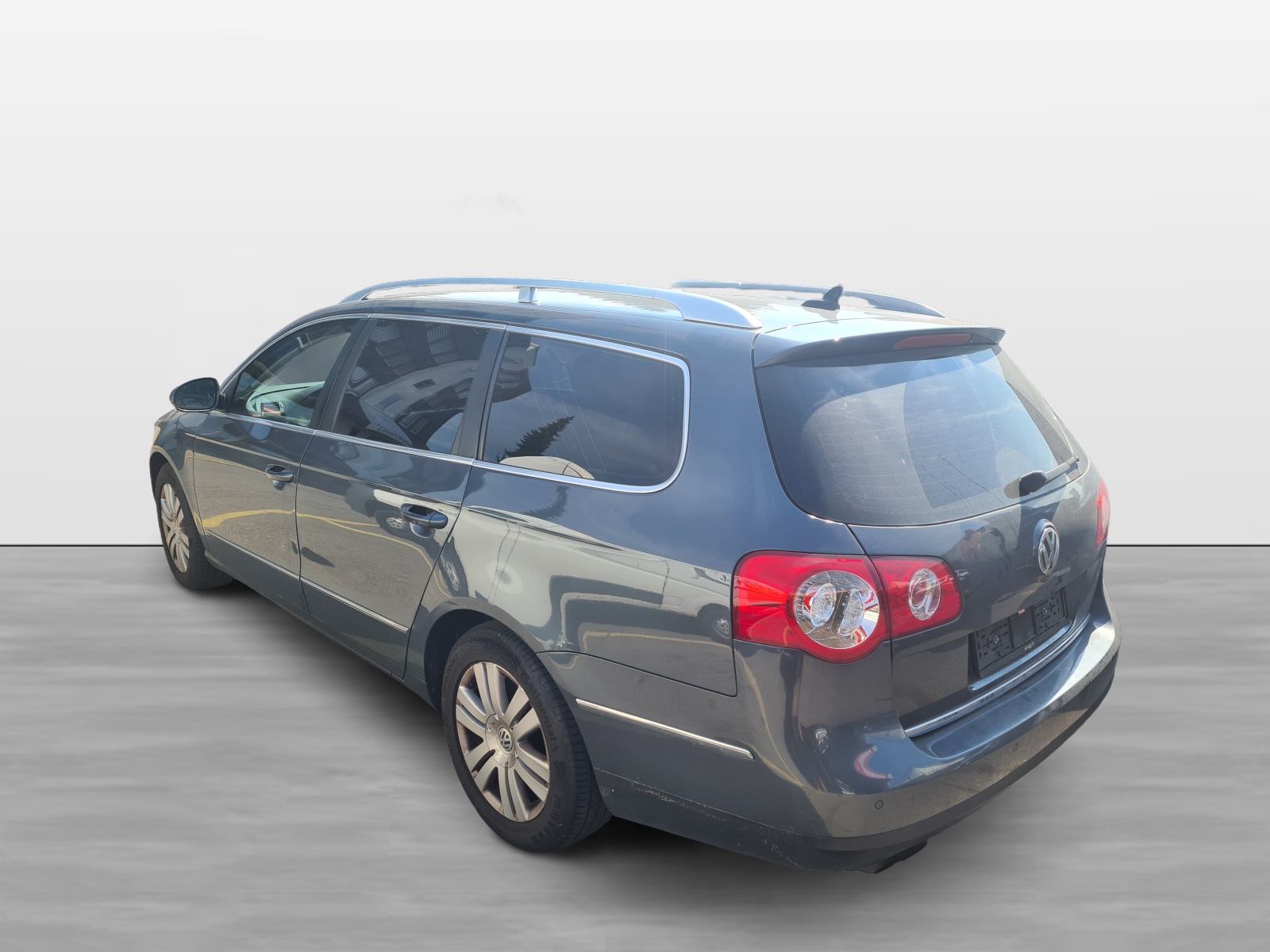 VW Passat Variant 2.0 TDI Highline DSG-image-2