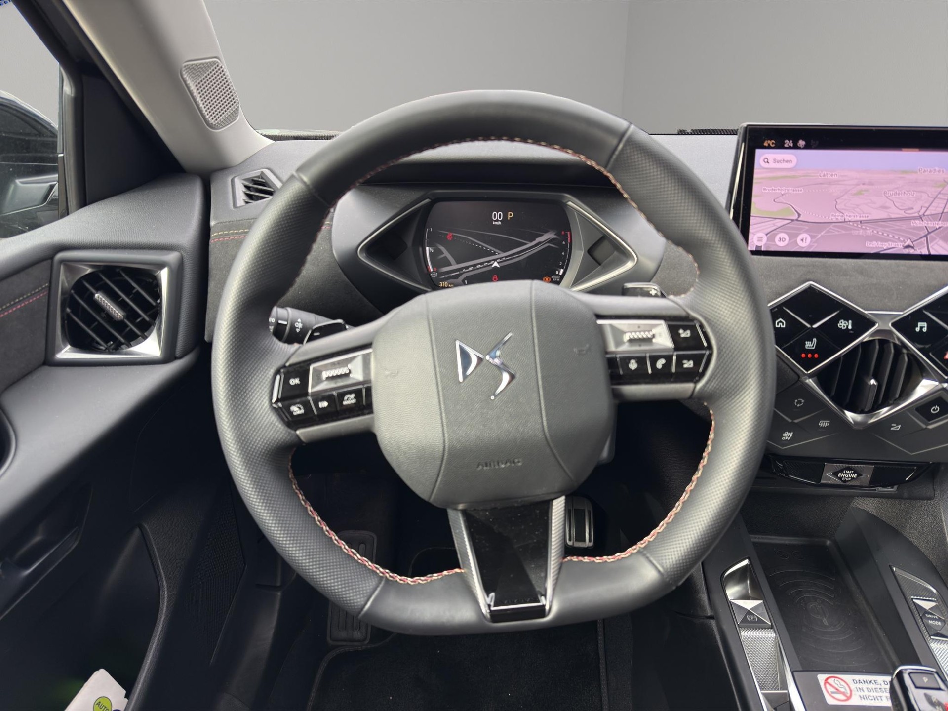 DS AUTOMOBILES 3 1.2 PureTech 130 Ligne Noire-image-4