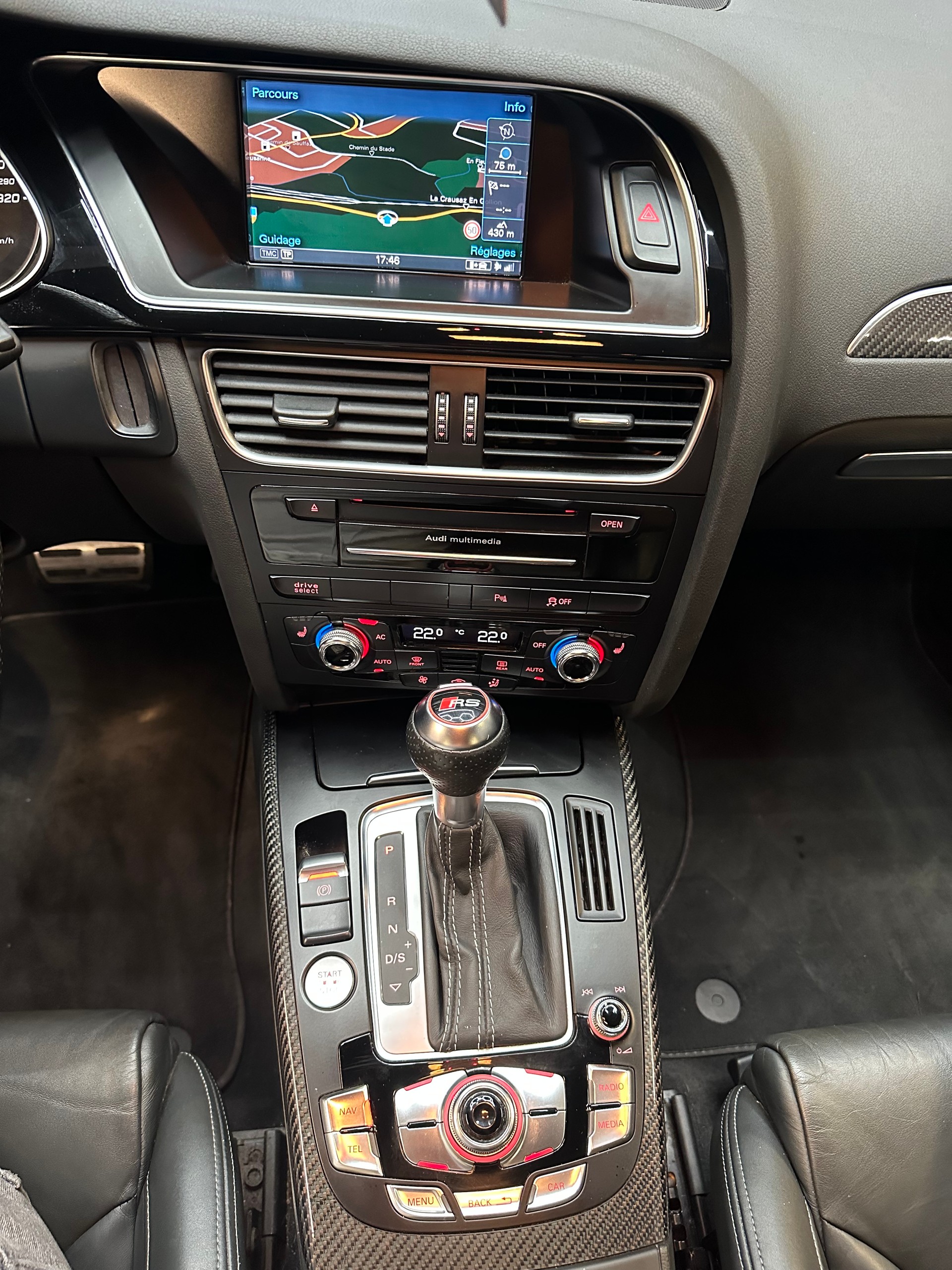 AUDI RS4 Avant 4.2 FSI V8 // CH🇨🇠// Leasing dès 286.- //Sièges baquets-Schalensitze // 1er main-1 Hand // Garantie-image-11