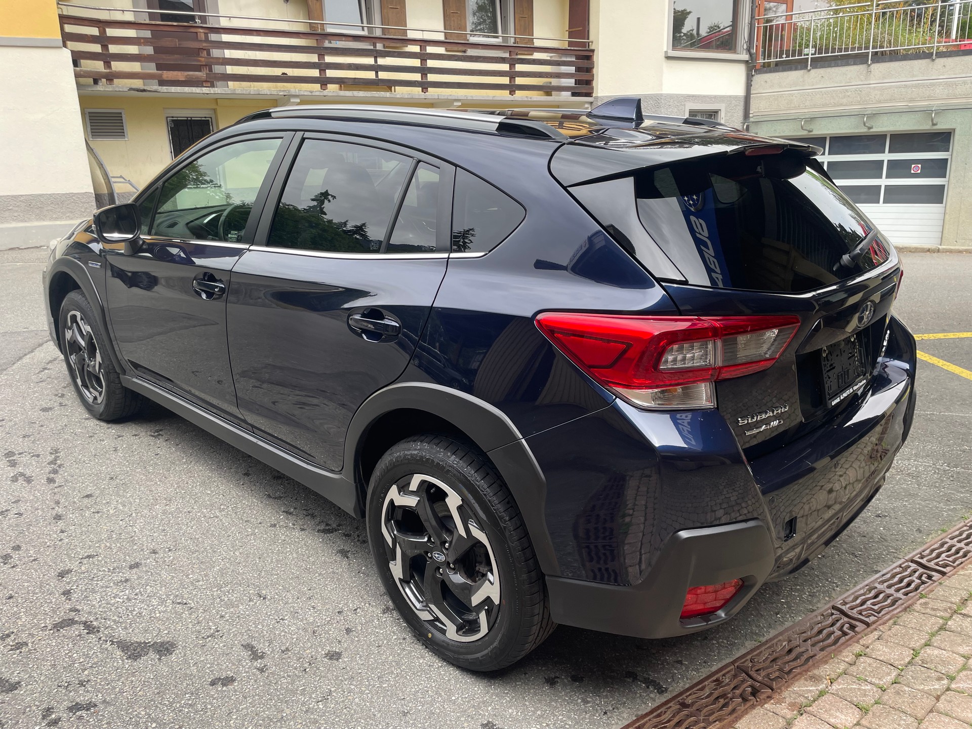 SUBARU XV 2.0 e-Boxer Luxury AWD Lineartronic-image-4