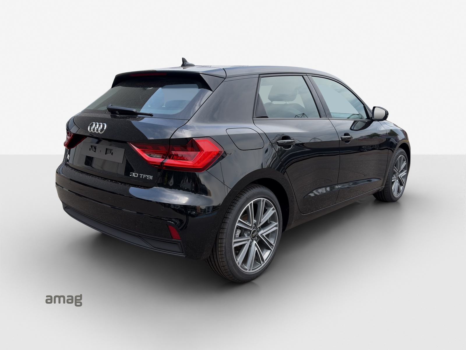 AUDI A1 Sportback 30 TFSI Attraction S-tronic-image-4