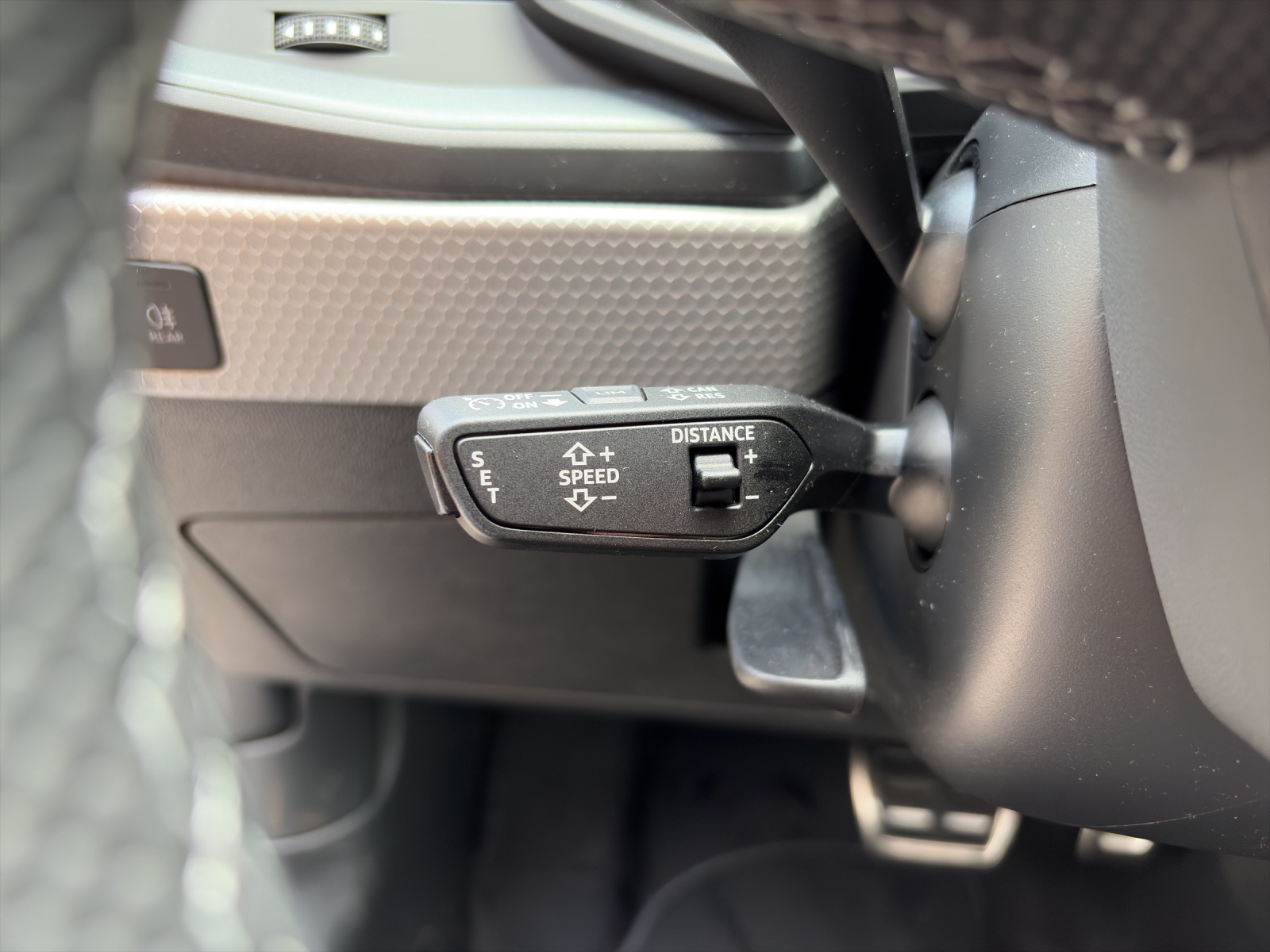 AUDI A1 Sportback 30 TFSI Attraction S-tronic-image-14