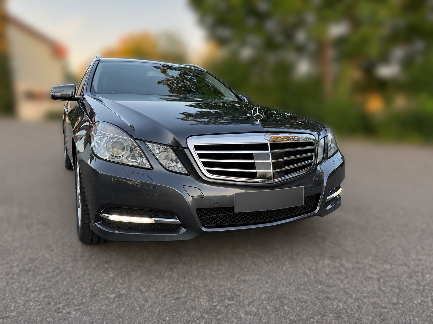 MERCEDES-BENZ E 350 V6 BlueEF Avantg. 4matic-image-11