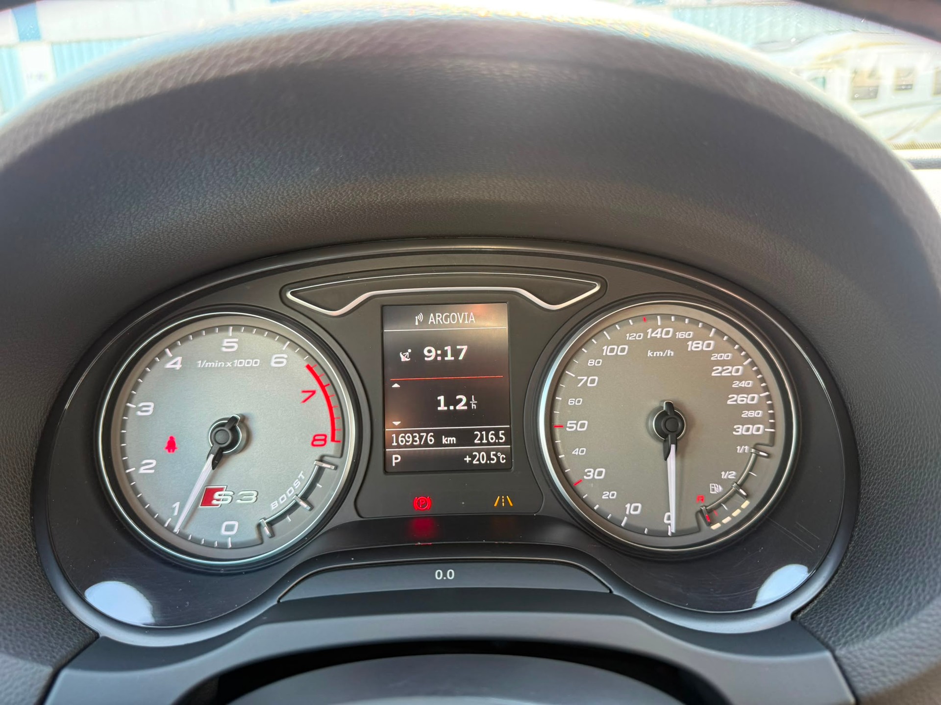 AUDI S3 Sportback 2.0 TFSI quattro S-tronic-image-15