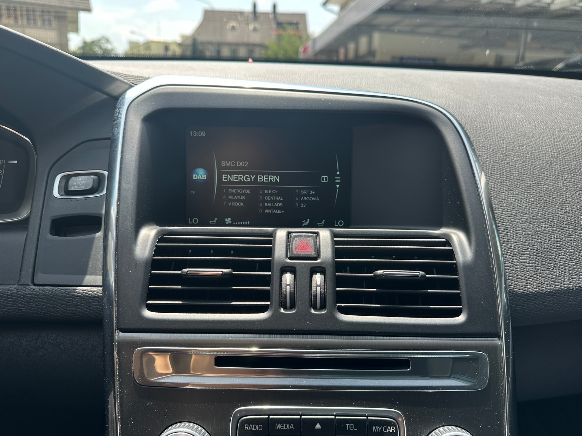 VOLVO XC60 T6 AWD Summum Geartronic-image-9