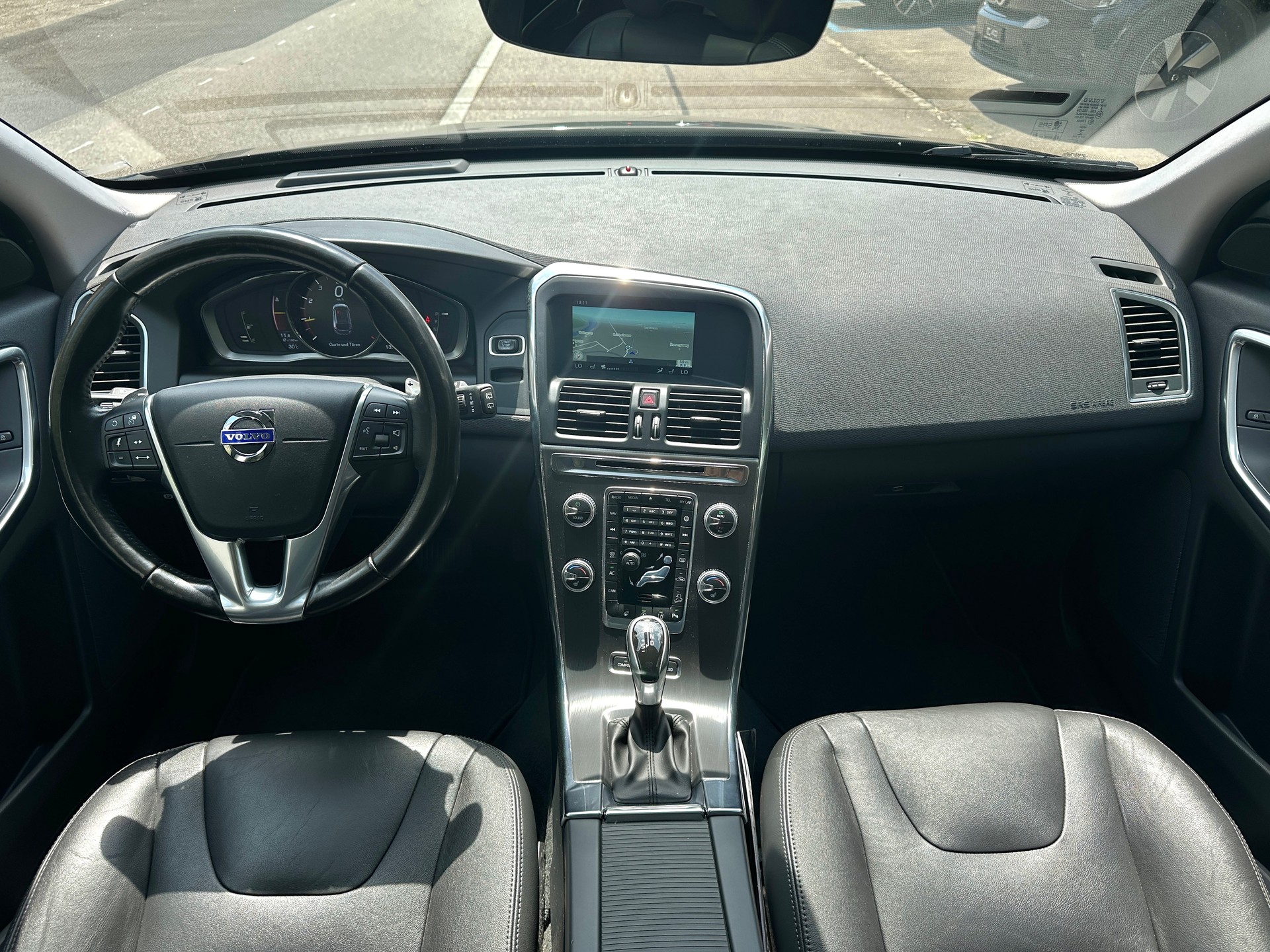 VOLVO XC60 T6 AWD Summum Geartronic-image-7