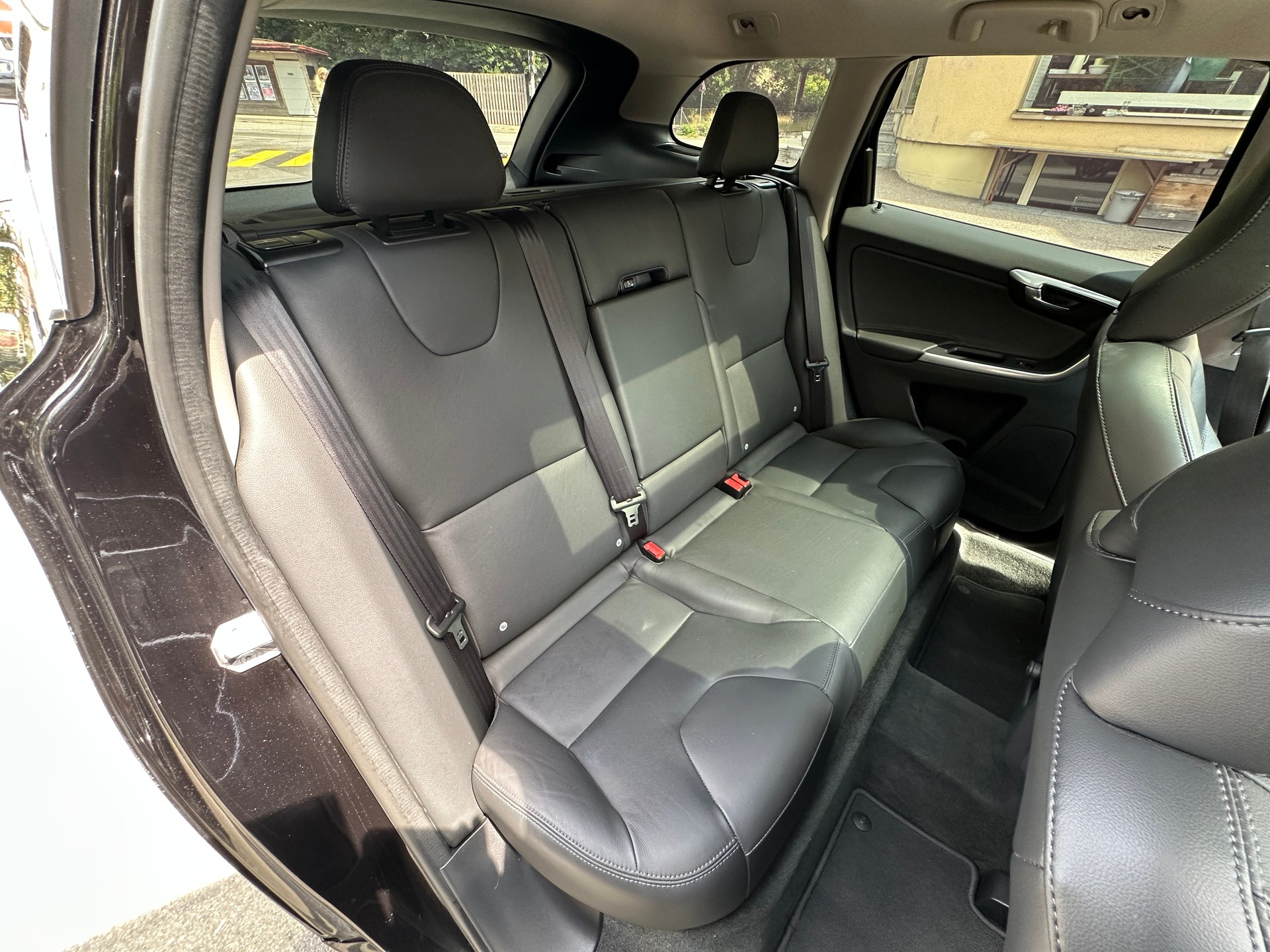 VOLVO XC60 T6 AWD Summum Geartronic-image-13