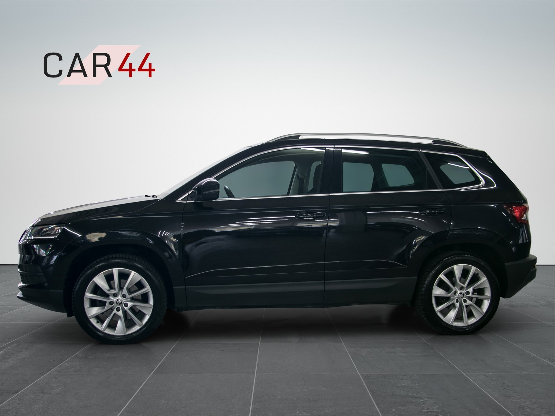 SKODA Karoq 2.0 TDI CR Ambition 4x4-image-1