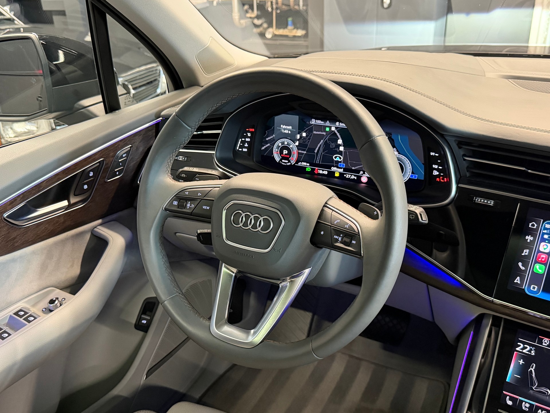 AUDI Q7 50 TDI S-line quattro tiptronic 7-Plätzer-image-24
