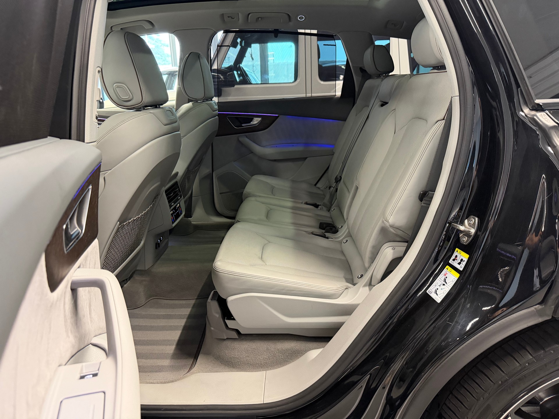 AUDI Q7 50 TDI S-line quattro tiptronic 7-Plätzer-image-26