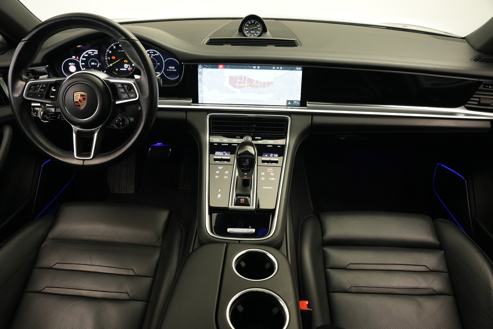 PORSCHE Panamera 4 E-Hybrid PDK *CH-Fahrzeug* *22 Zoll*-image-9