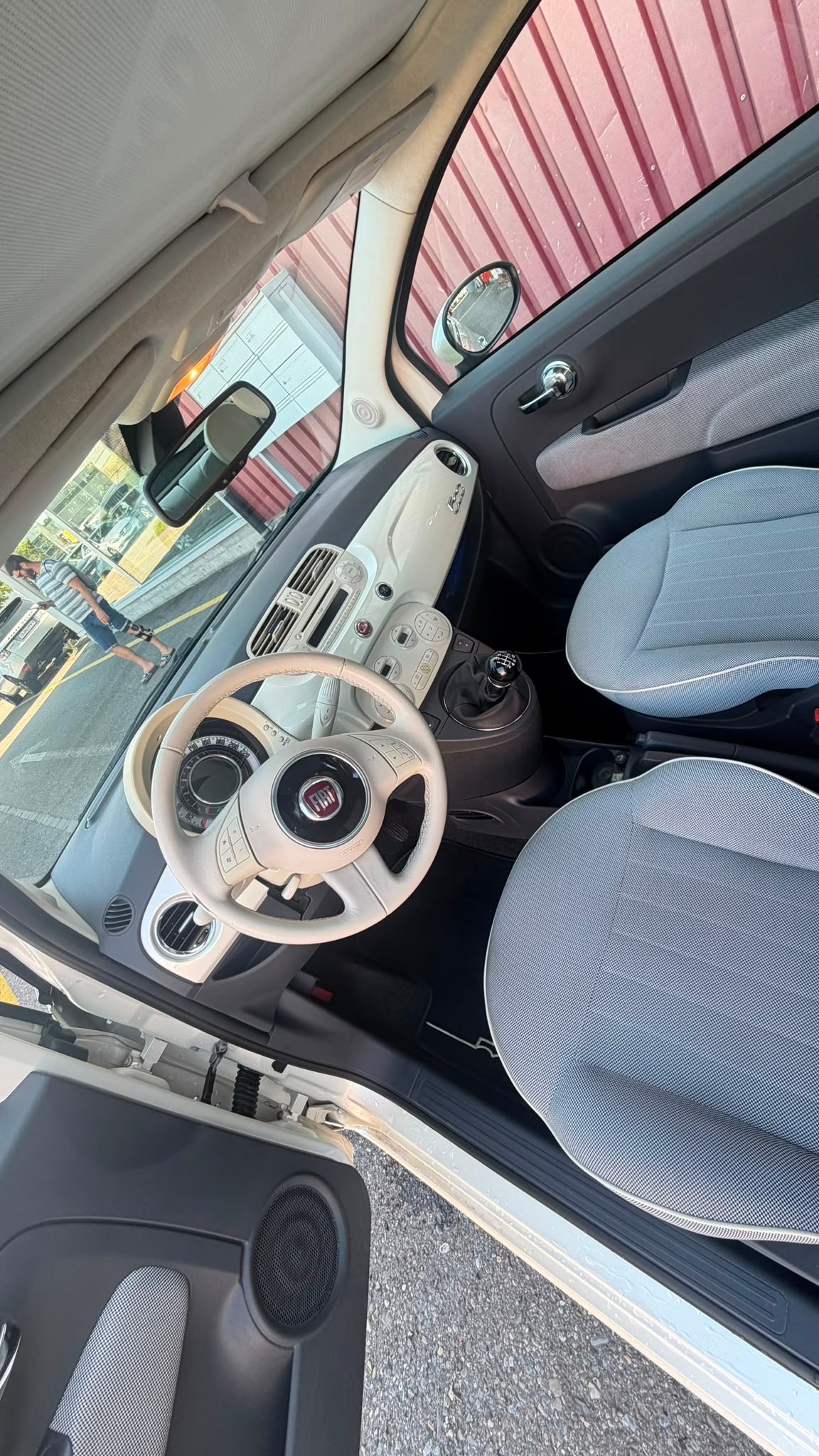 FIAT 500 1.4 16V Lounge-image-10