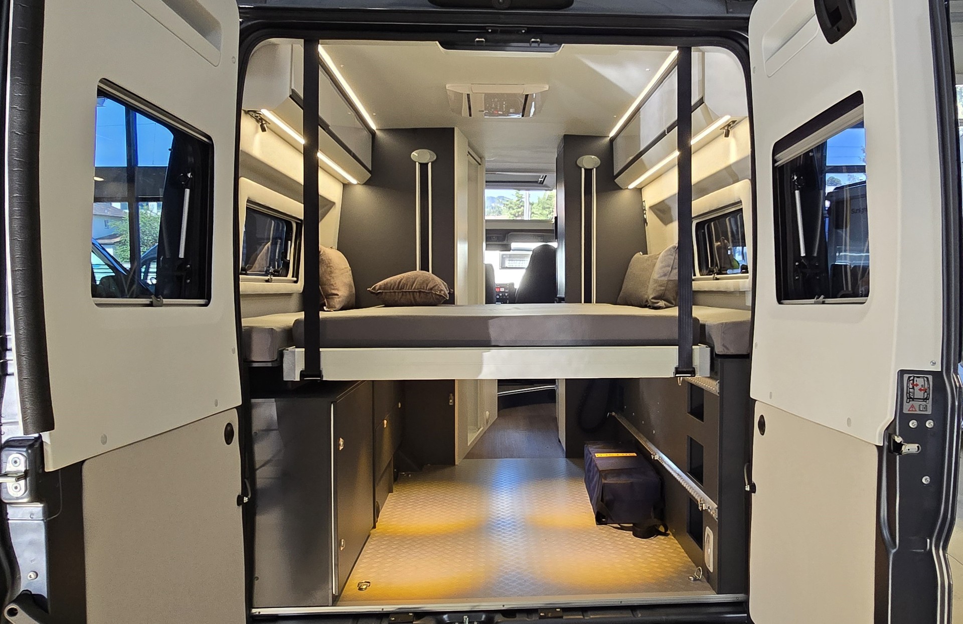 ADRIA Twin Supreme 640 SGX, Fiat Ducato 2.2MJT 160PS-image-5