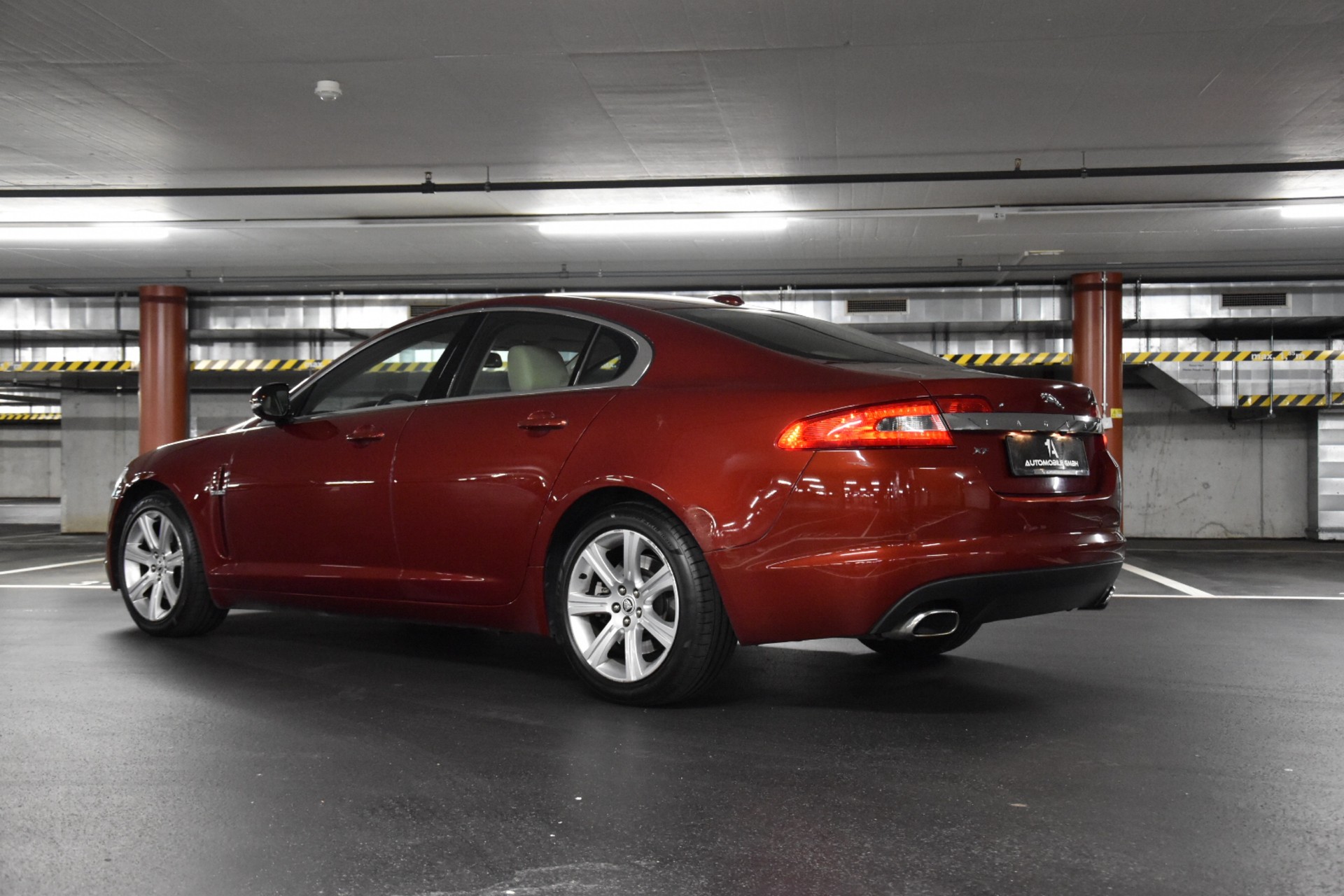 JAGUAR XF 3.0d V6 Prem. Luxury-image-5