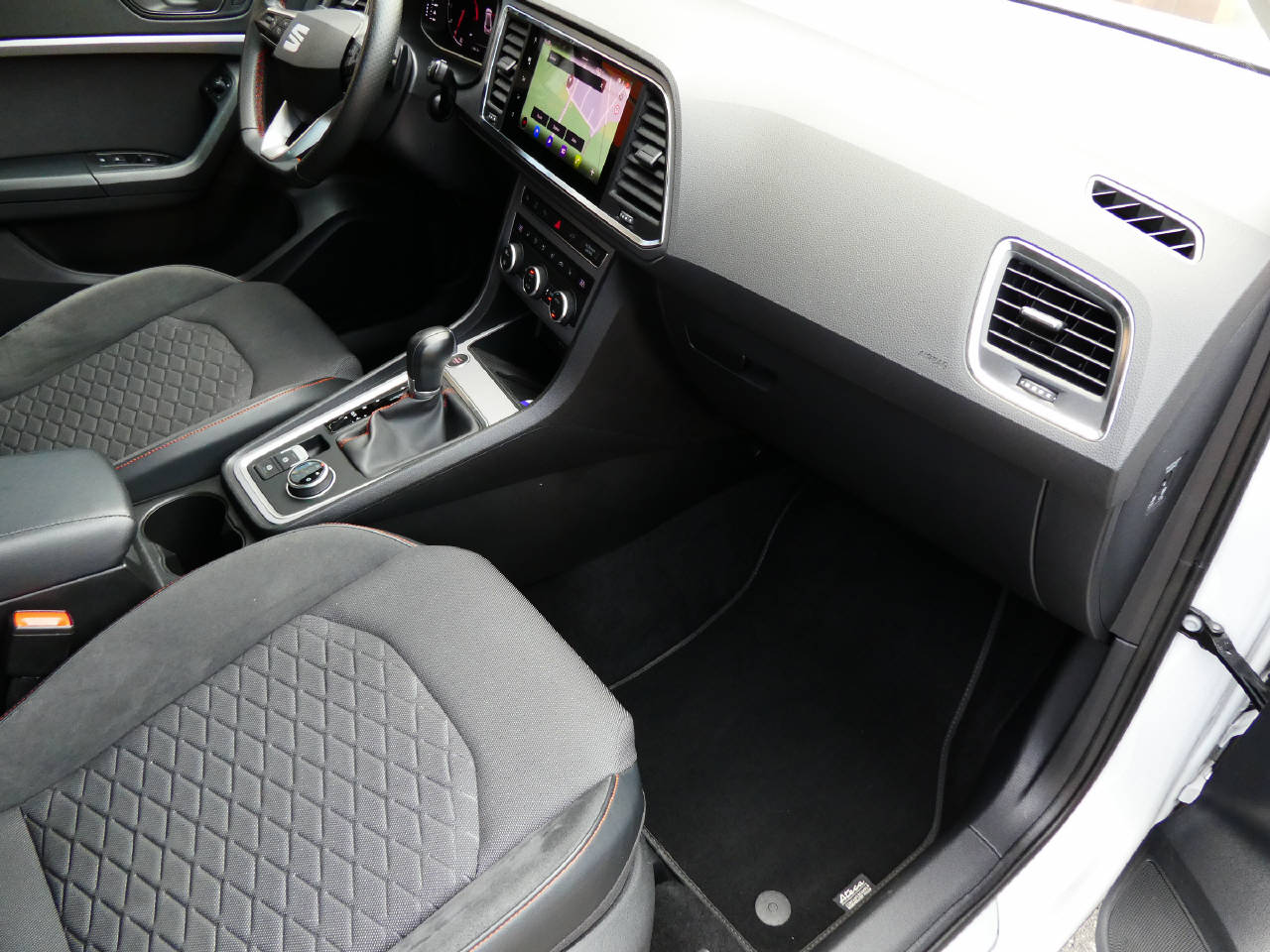SEAT Ateca 1.5 TSI FR DSG-image-9