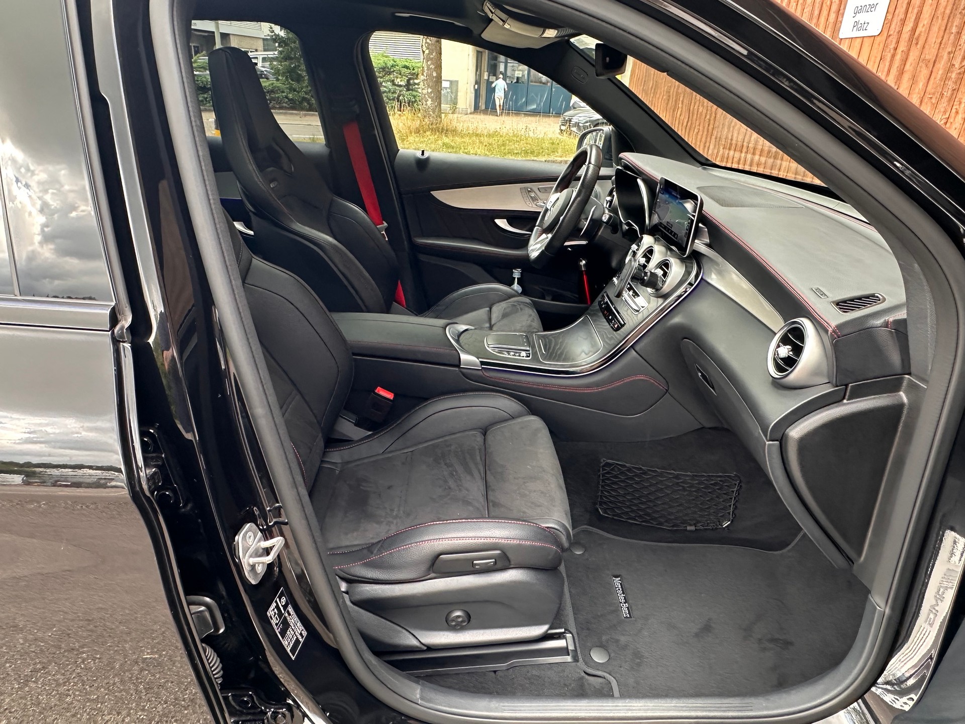 MERCEDES-BENZ GLC 43 AMG 4Matic 9G-Tronic-image-13