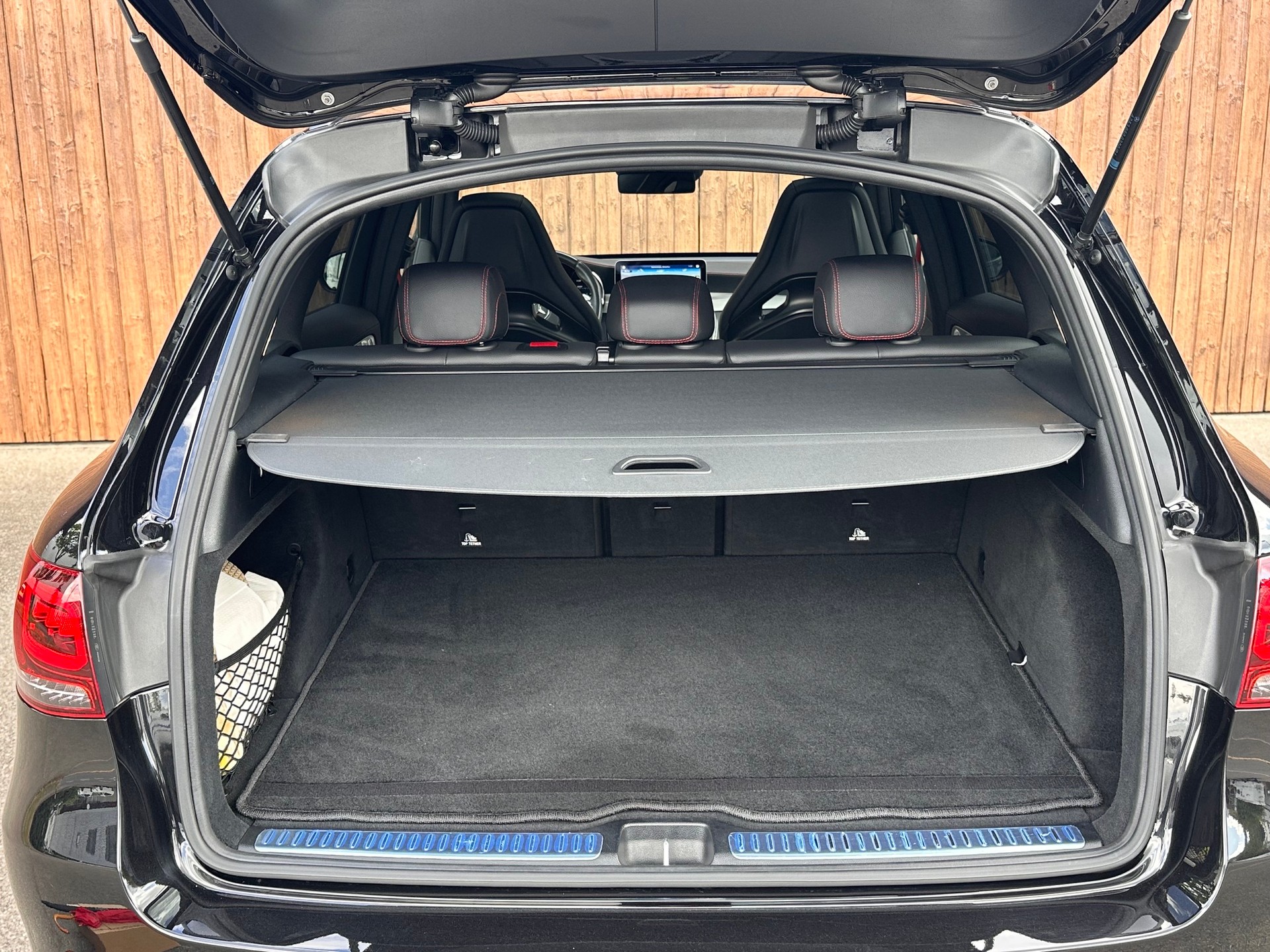 MERCEDES-BENZ GLC 43 AMG 4Matic 9G-Tronic-image-11