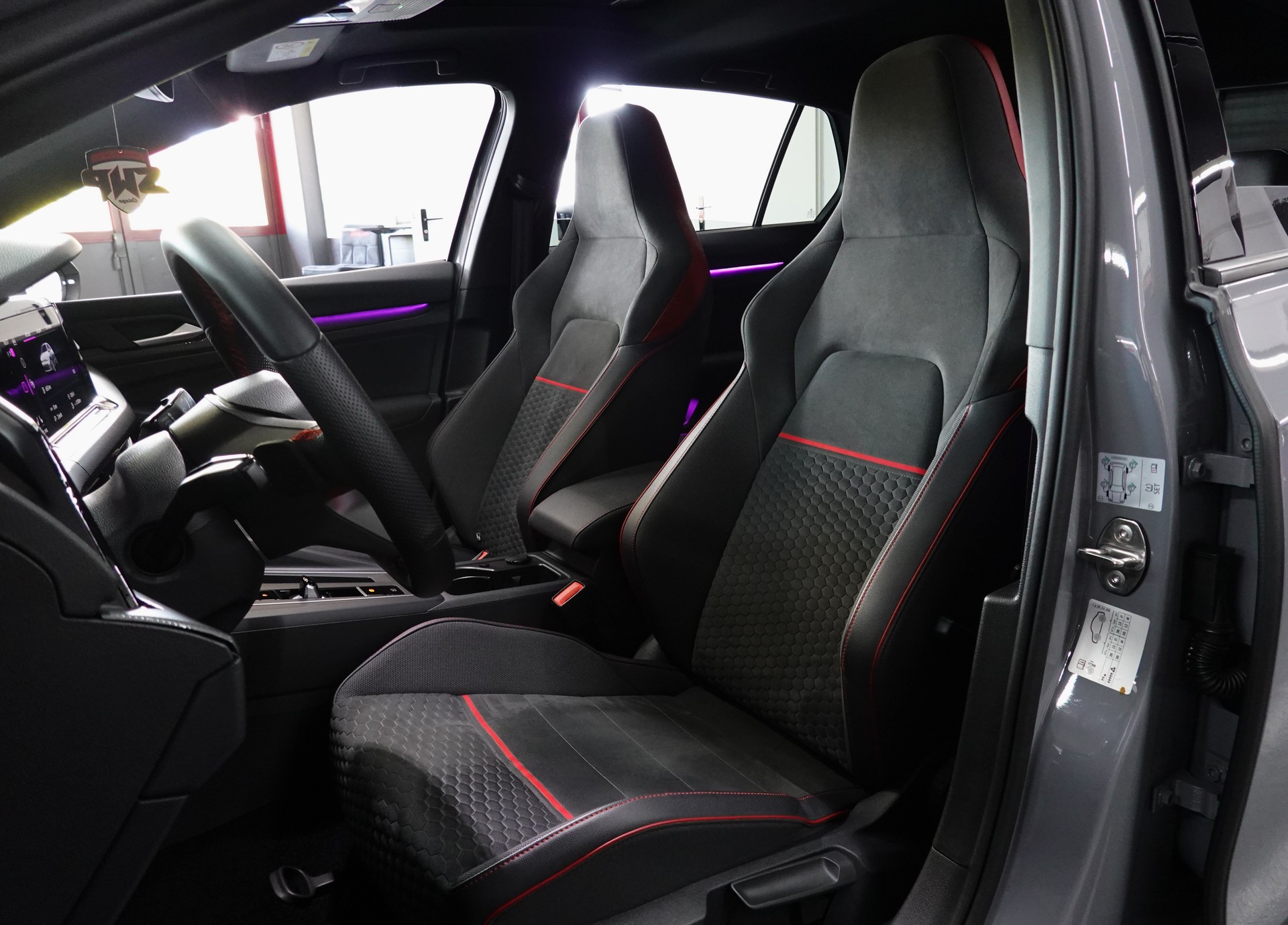 VW GOLF 2.0 TSI GTI CLUBSPORT DSG GREY ON TOP-image-31