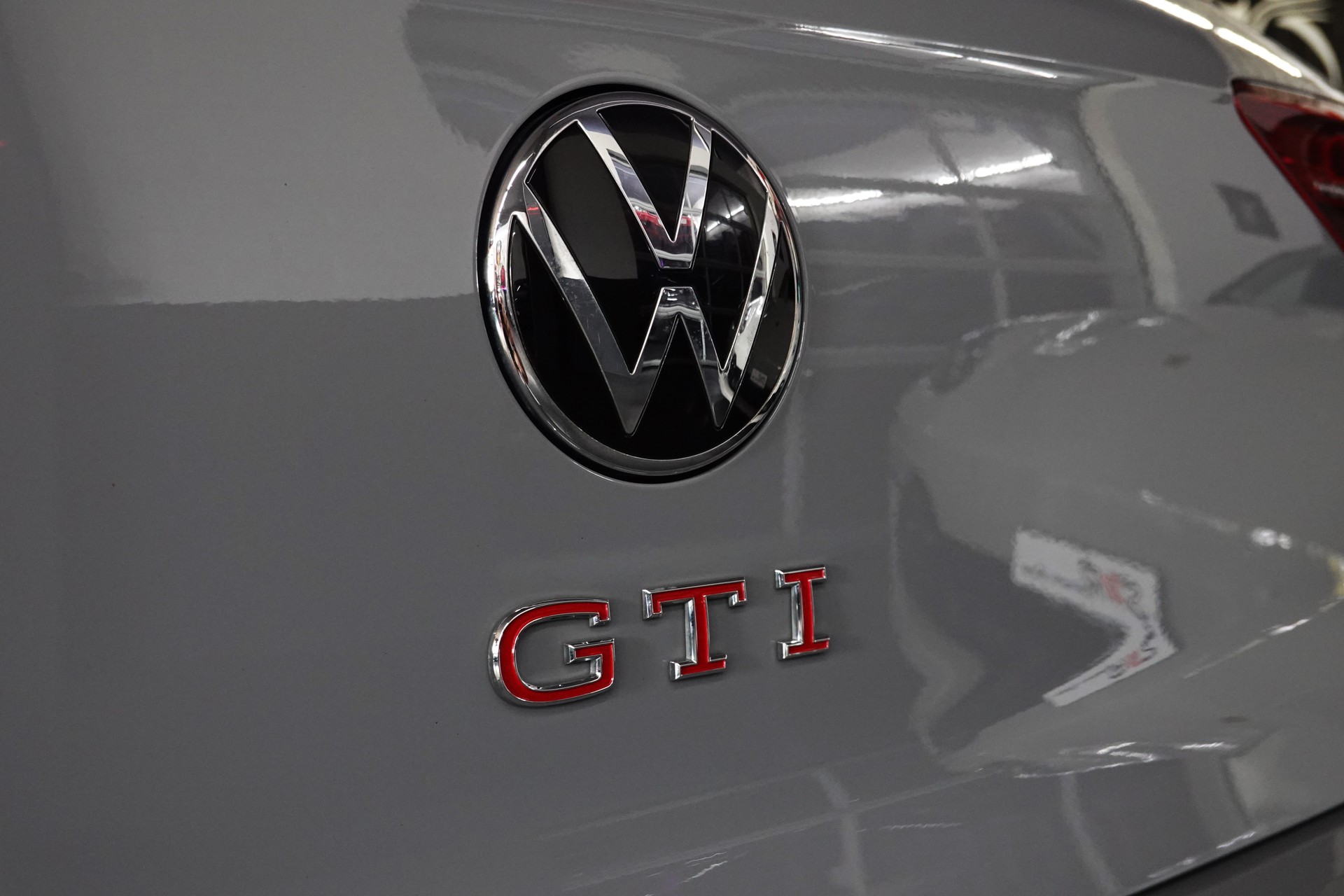 VW GOLF 2.0 TSI GTI CLUBSPORT DSG GREY ON TOP-image-13