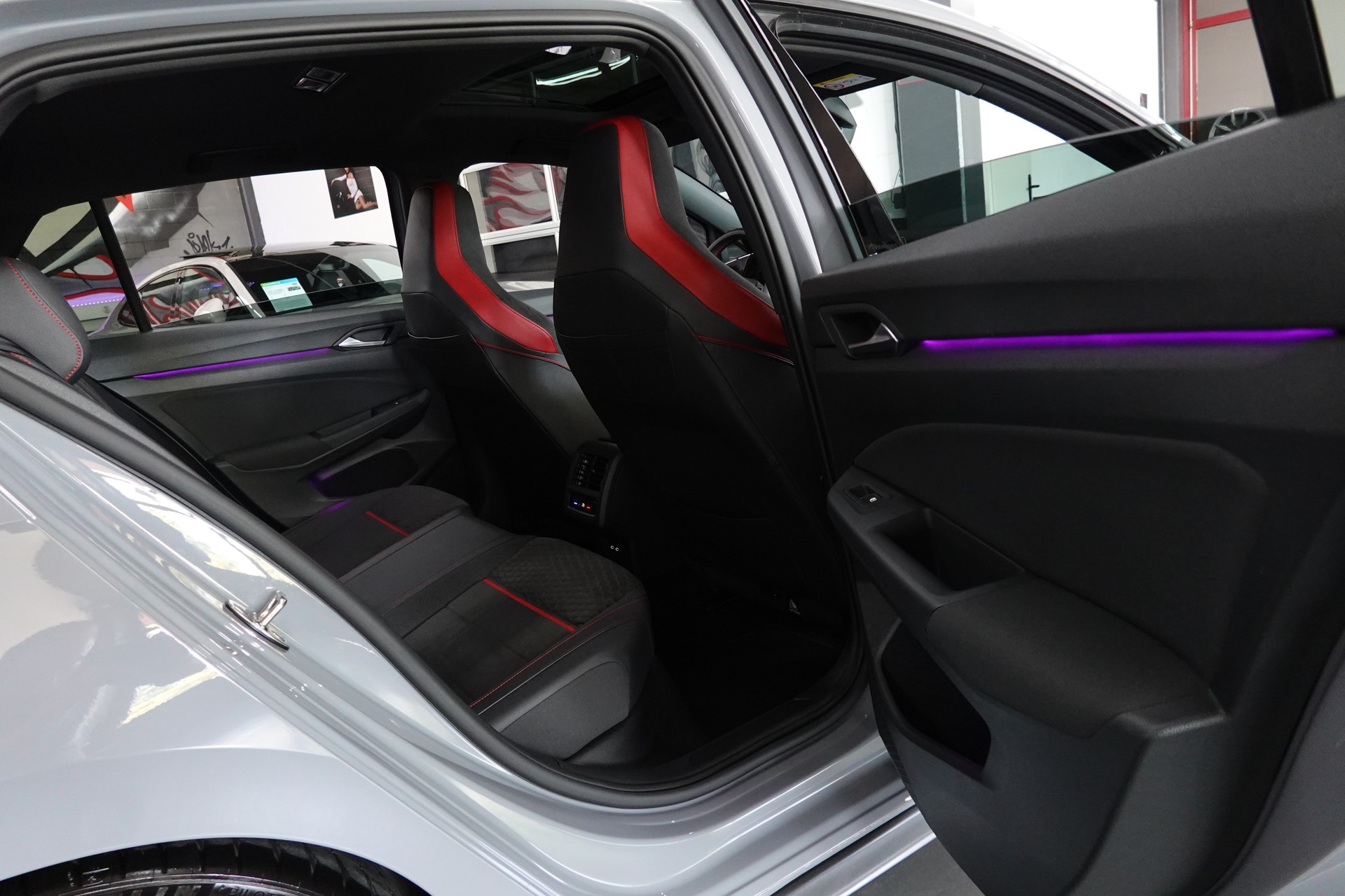 VW GOLF 2.0 TSI GTI CLUBSPORT DSG GREY ON TOP-image-37