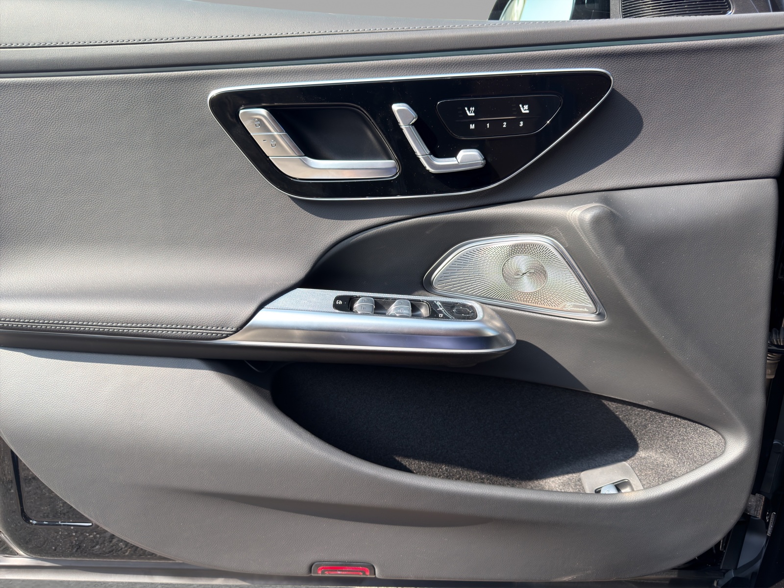 MERCEDES-BENZ E 220 d T 4Matic 9G-Tronic-image-12