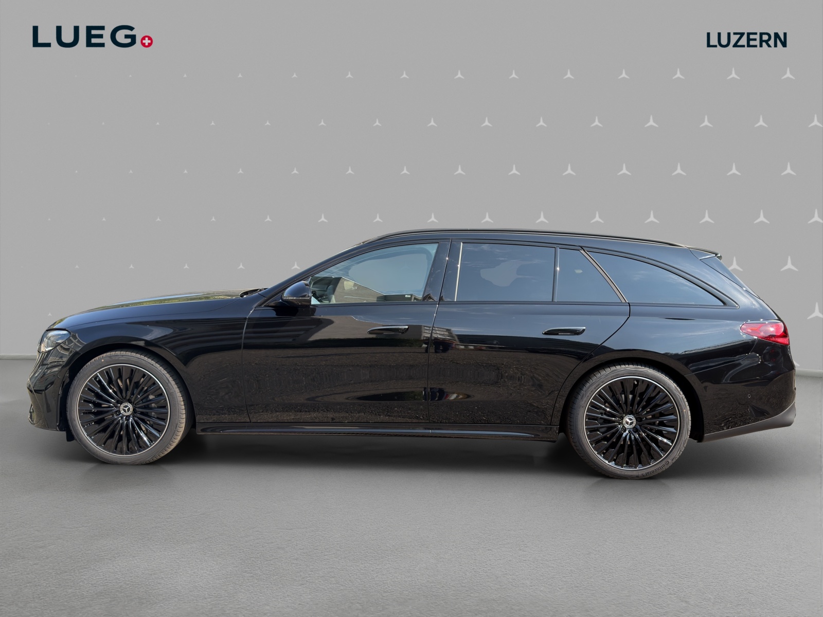 MERCEDES-BENZ E 220 d T 4Matic 9G-Tronic-image-1