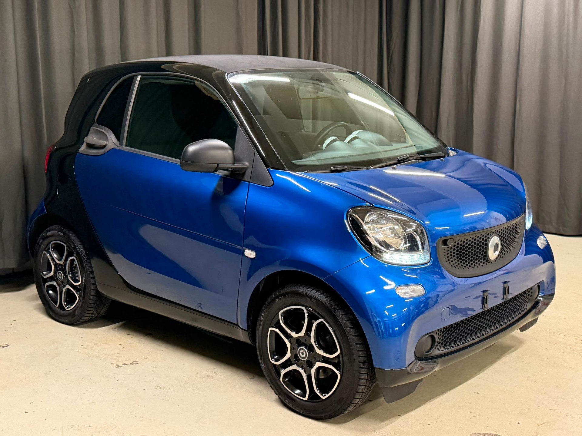 SMART fortwo Urbanshadow Ed.-image-1