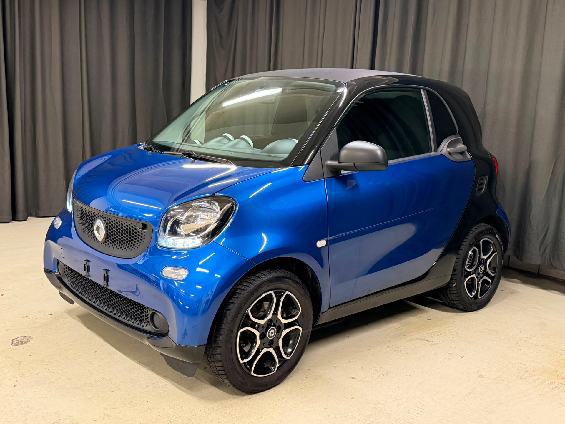 SMART fortwo Urbanshadow Ed.-image-0