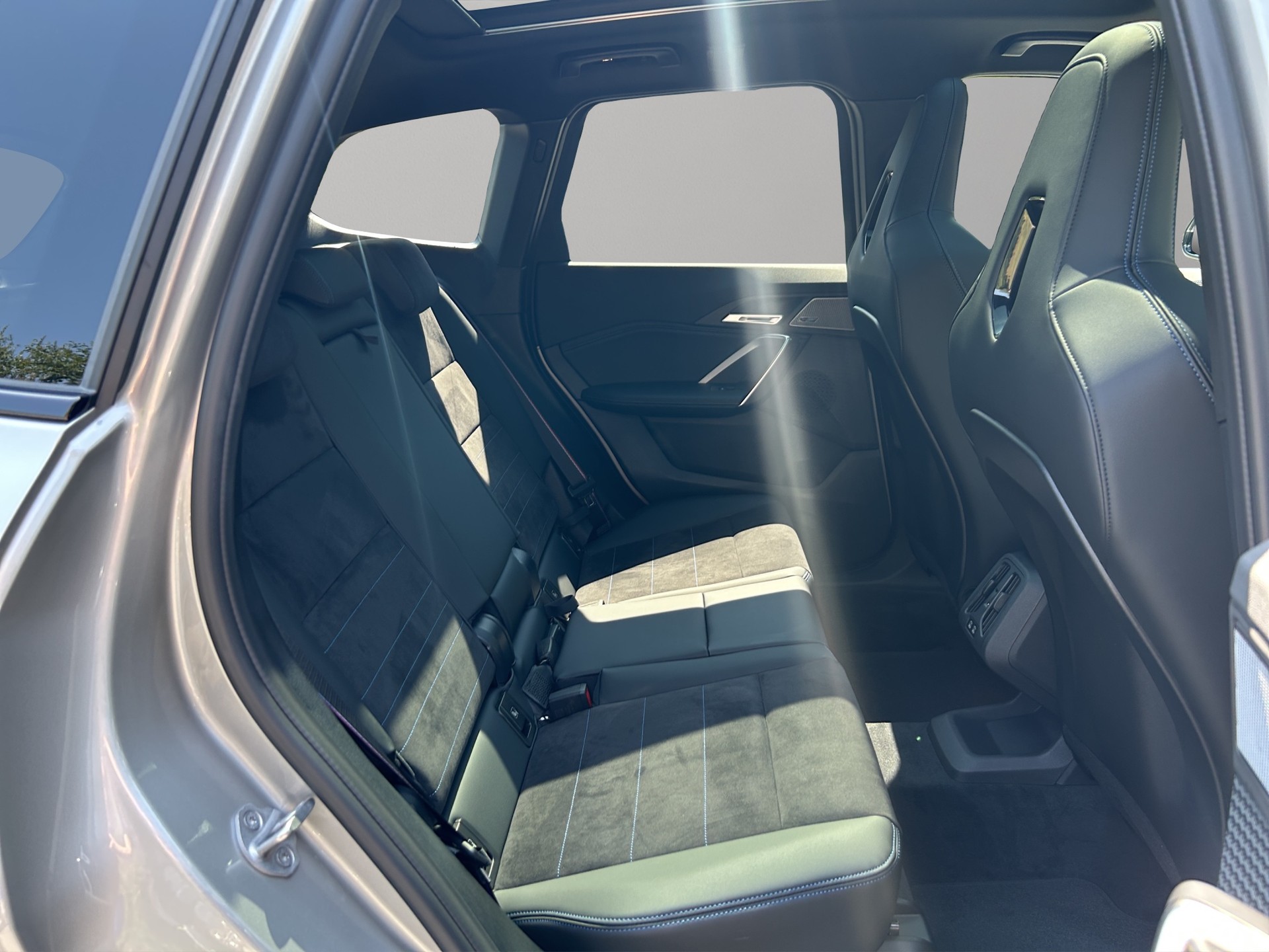 BMW X1 xDrive M35i-image-20