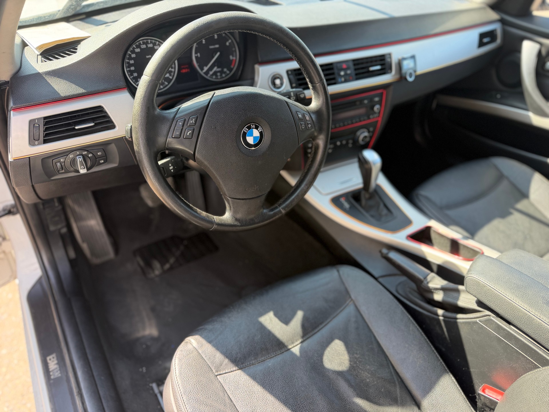 BMW 320d xDrive Touring Steptronic-image-14