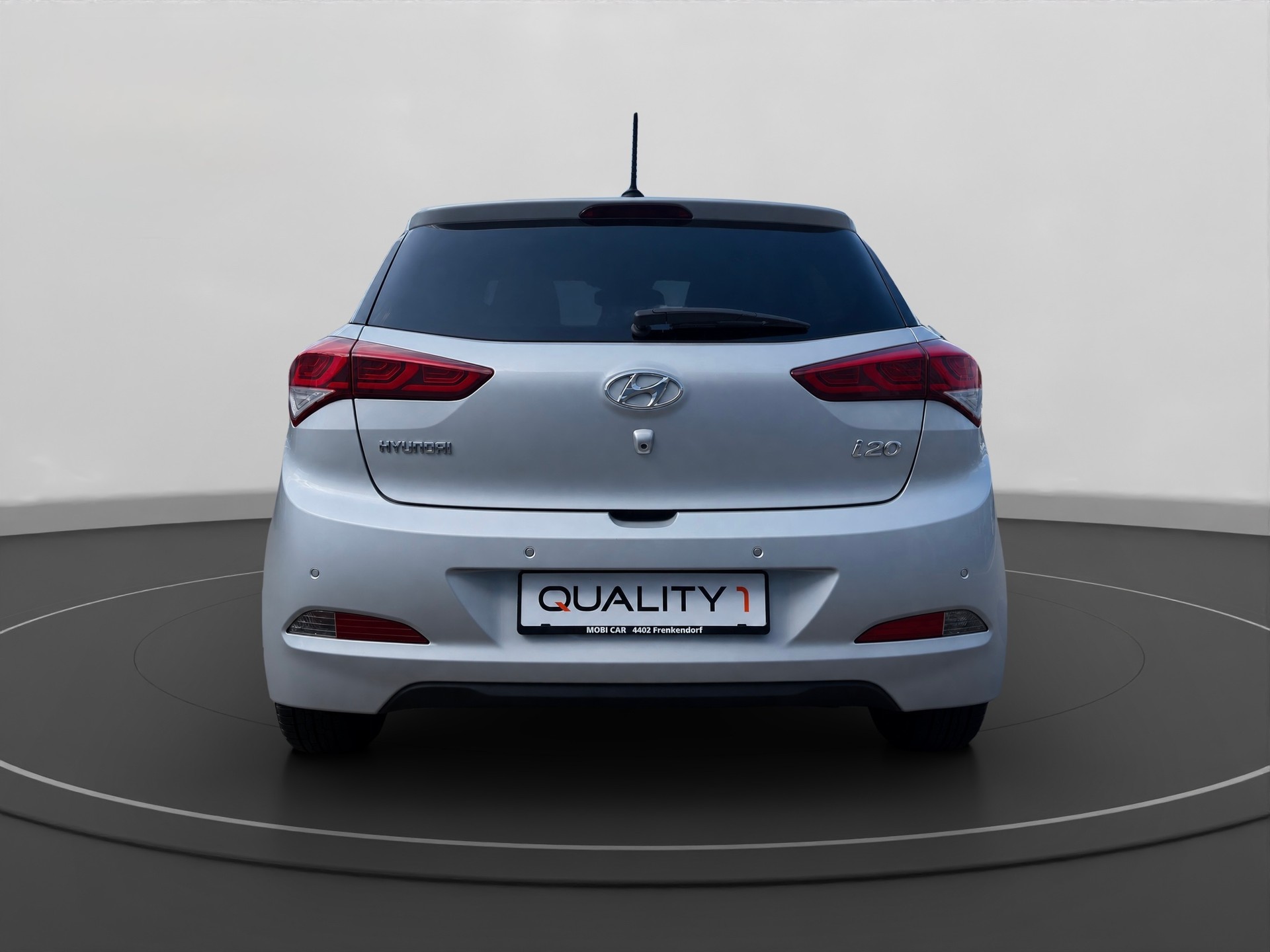 HYUNDAI i20 1.4 Vertex Automatic-image-3