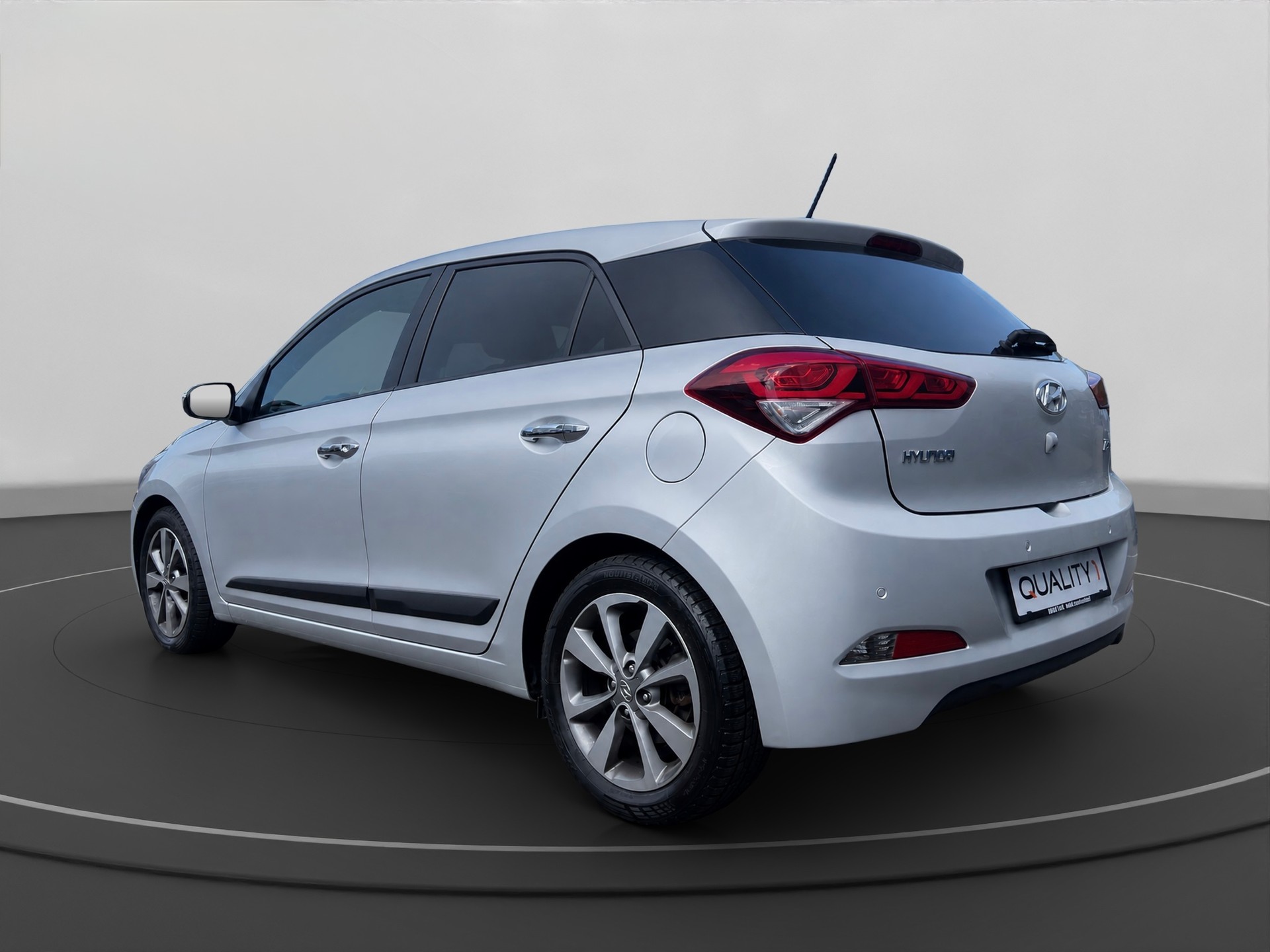HYUNDAI i20 1.4 Vertex Automatic-image-2