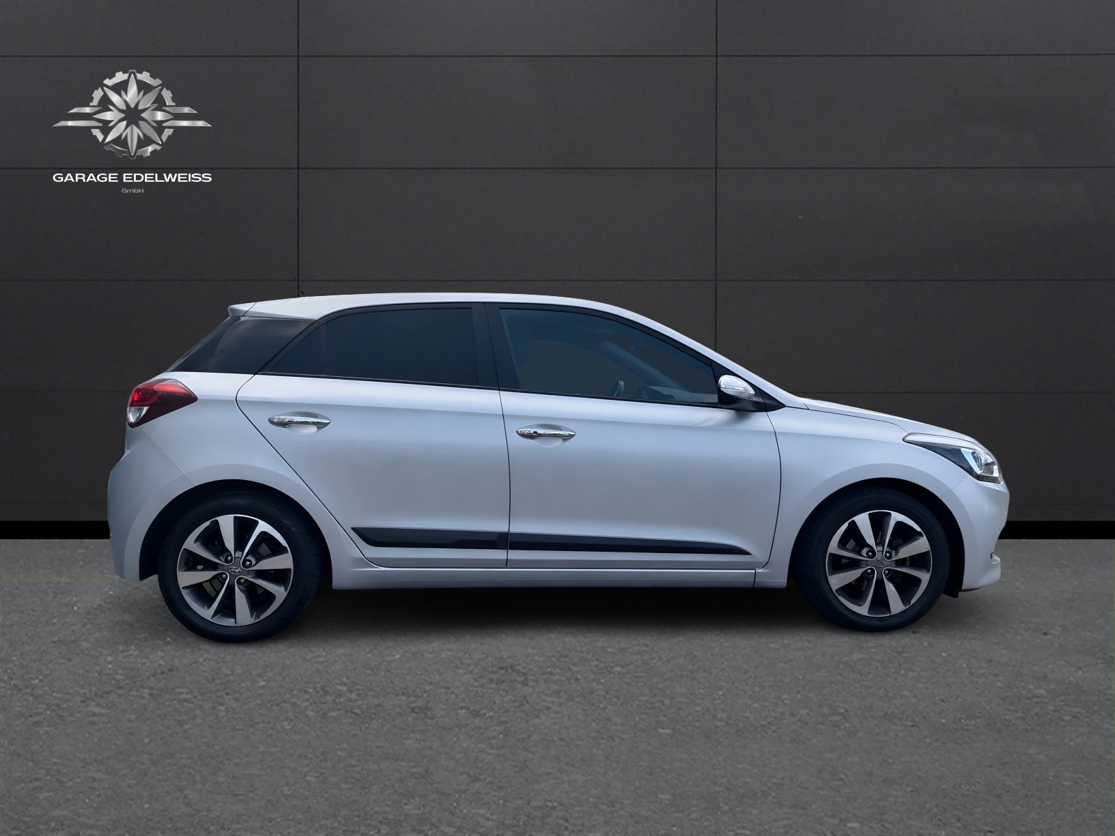 HYUNDAI i20 1.4 Vertex Automatic-image-5