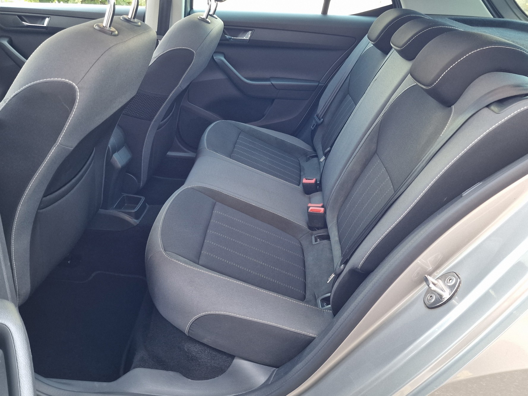 SKODA Fabia 1.0 TSI Style DSG-image-12