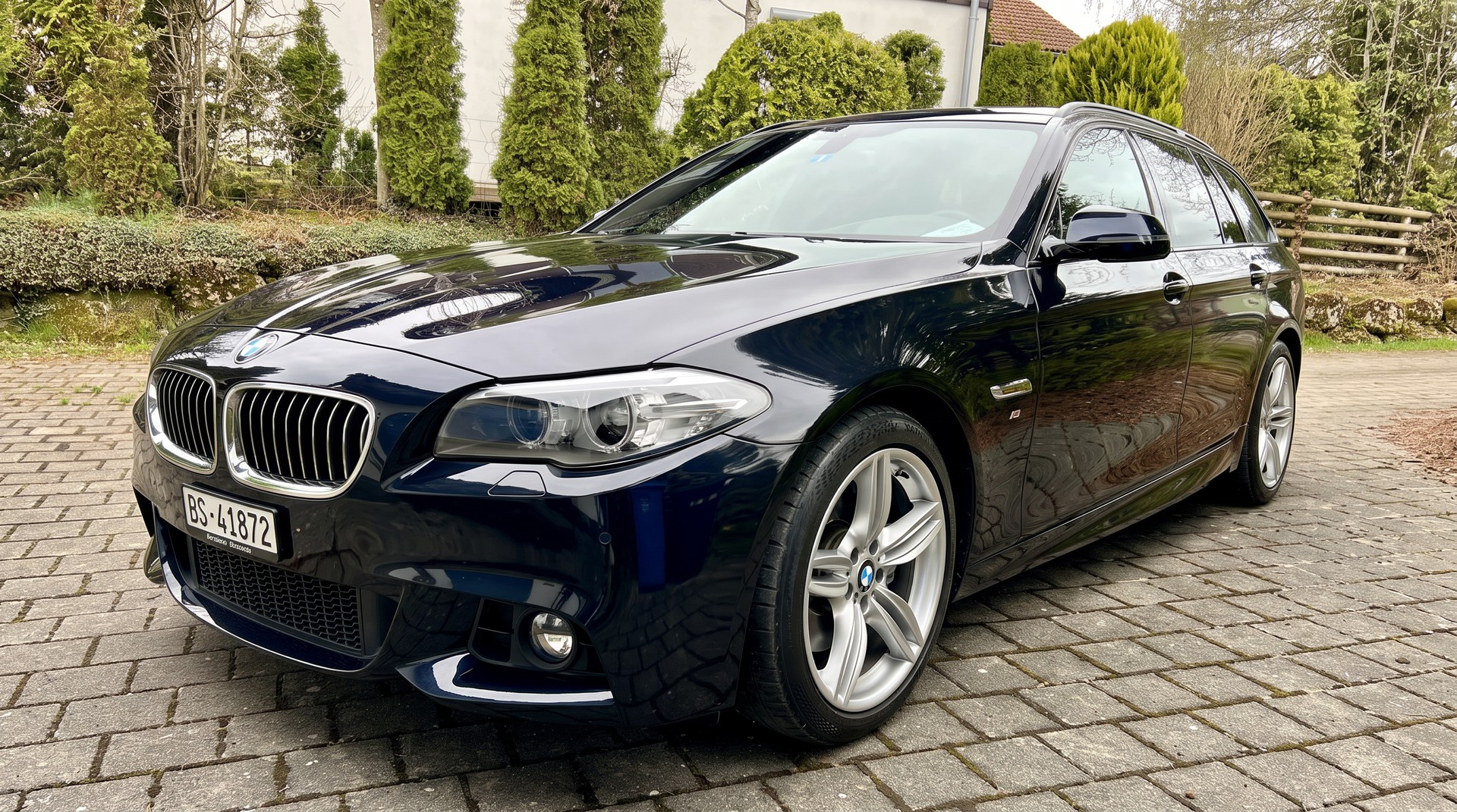 BMW 530d xDrive-image-0